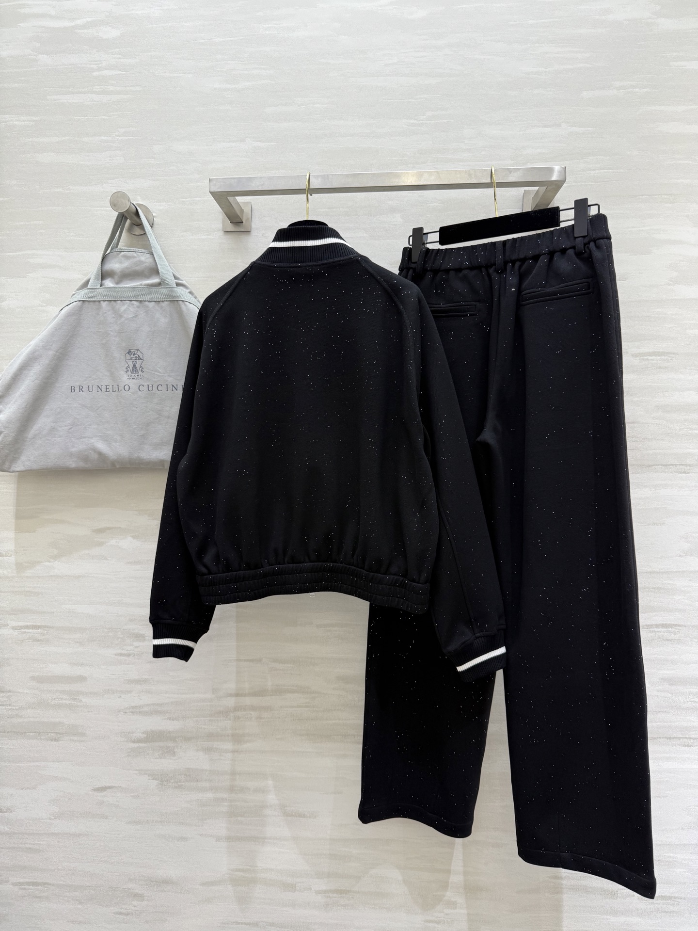 #BC²⁵秋冬新款 定制细闪面料休闲套装 高品质 现货来size：S/M/L（ S码落肩胸围：116，衣