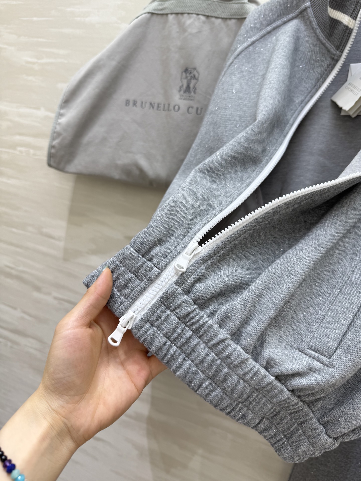 #BC²⁵秋冬新款 定制细闪面料休闲套装 高品质 现货来size：S/M/L（ S码落肩胸围：116，衣