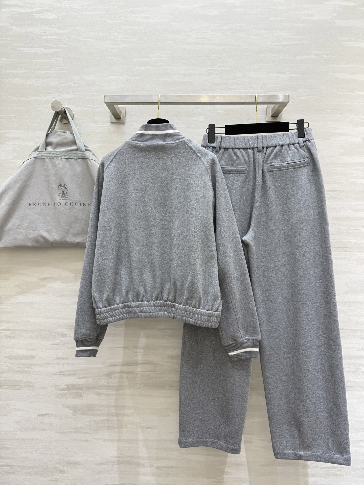 #BC²⁵秋冬新款 定制细闪面料休闲套装 高品质 现货来size：S/M/L（ S码落肩胸围：116，衣