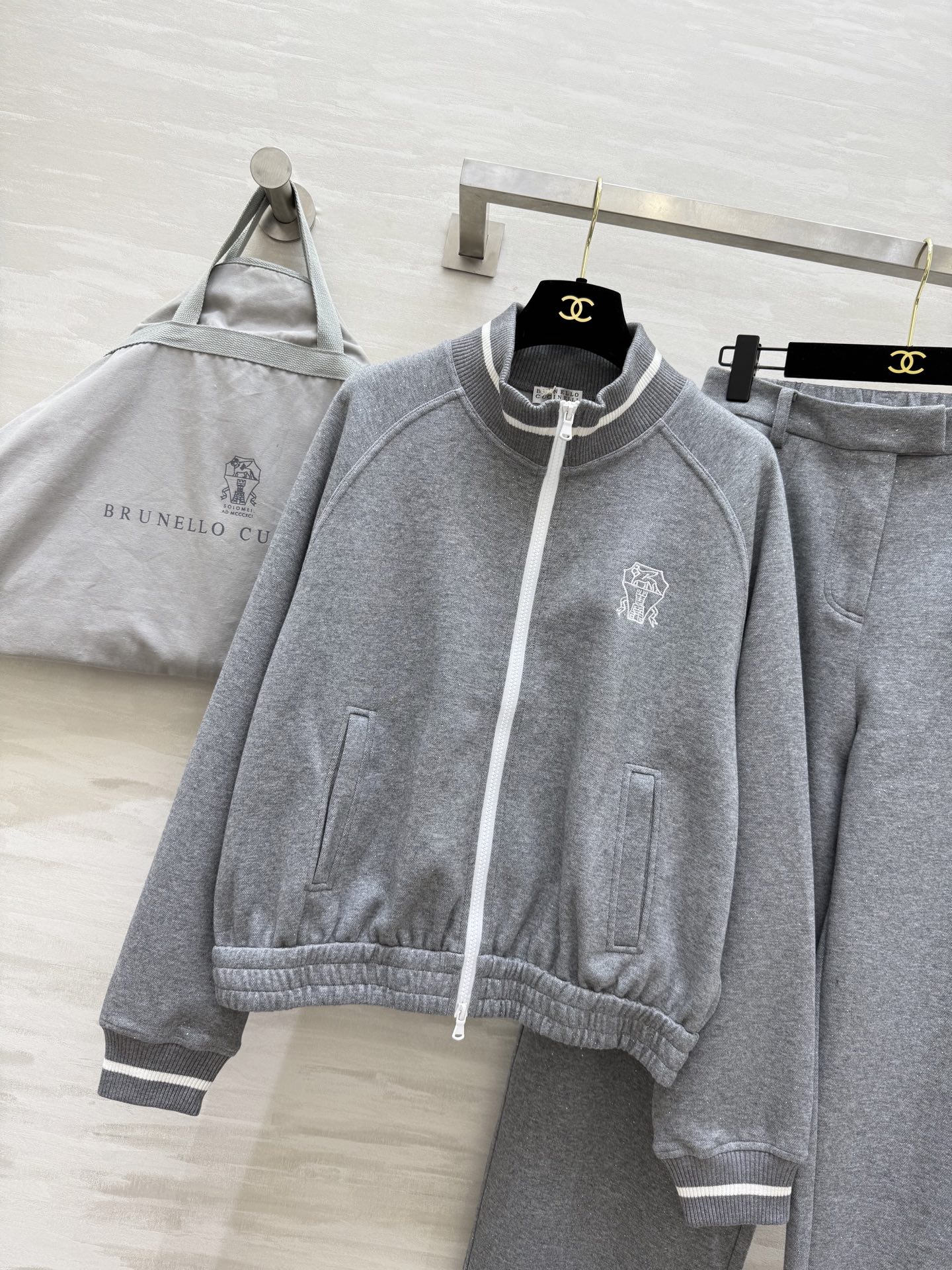 #BC²⁵秋冬新款 定制细闪面料休闲套装 高品质 现货来size：S/M/L（ S码落肩胸围：116，衣