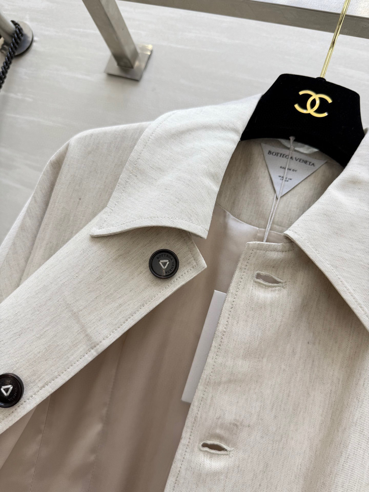 Bottega Venet♡²⁵早秋新款 亚麻风衣式连衣裙 定制100%亚麻面料 立体剪裁收腰版型 高品