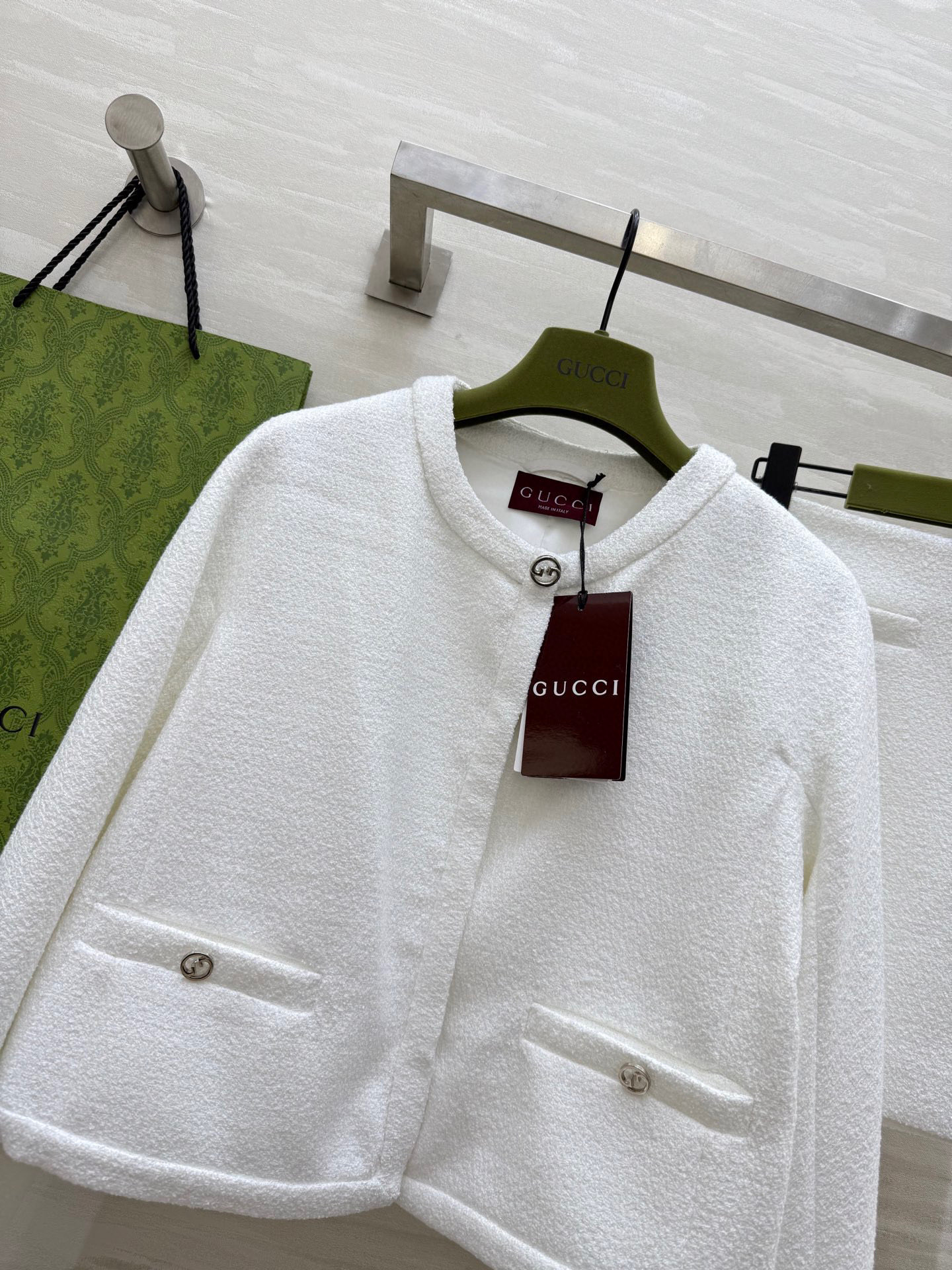 #Gucc♡²⁵秋冬新款 羊毛呢套装 定制羊毛面料柔软舒适 立体剪裁版型 高品质 现货来size：S/M