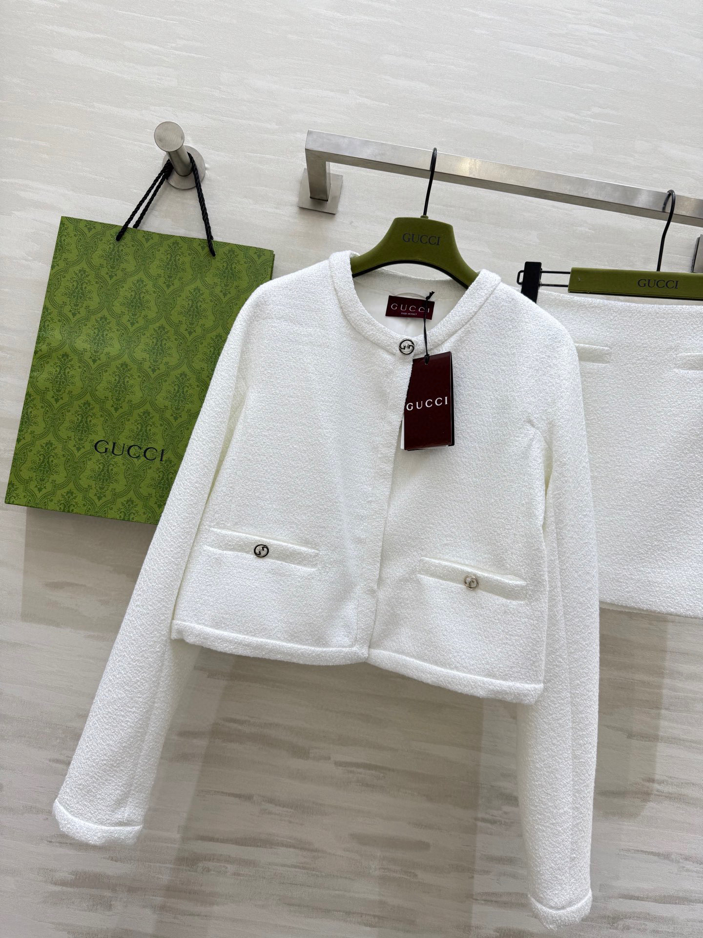 #Gucc♡²⁵秋冬新款 羊毛呢套装 定制羊毛面料柔软舒适 立体剪裁版型 高品质 现货来size：S/M