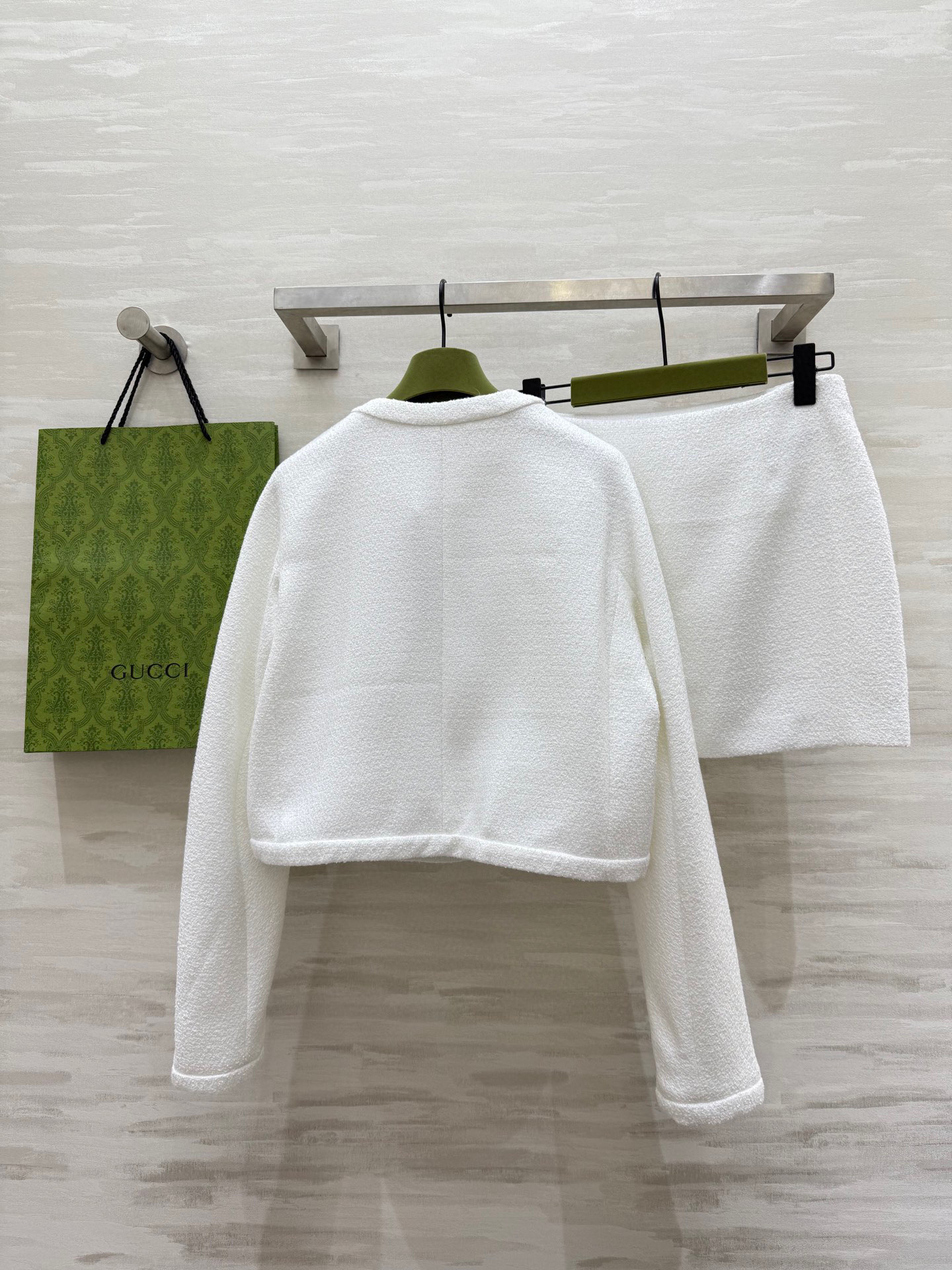 #Gucc♡²⁵秋冬新款 羊毛呢套装 定制羊毛面料柔软舒适 立体剪裁版型 高品质 现货来size：S/M