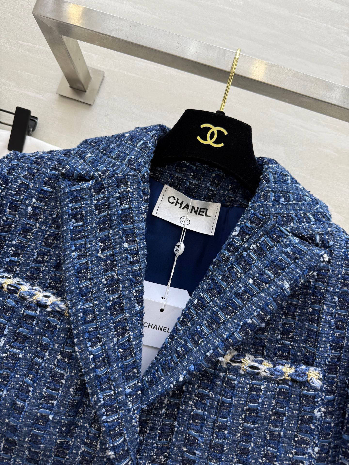 #Chane♡²⁵P 经典蓝粗花呢短款外套 原版定制面料 高品质 现货来size：36/38/40（36