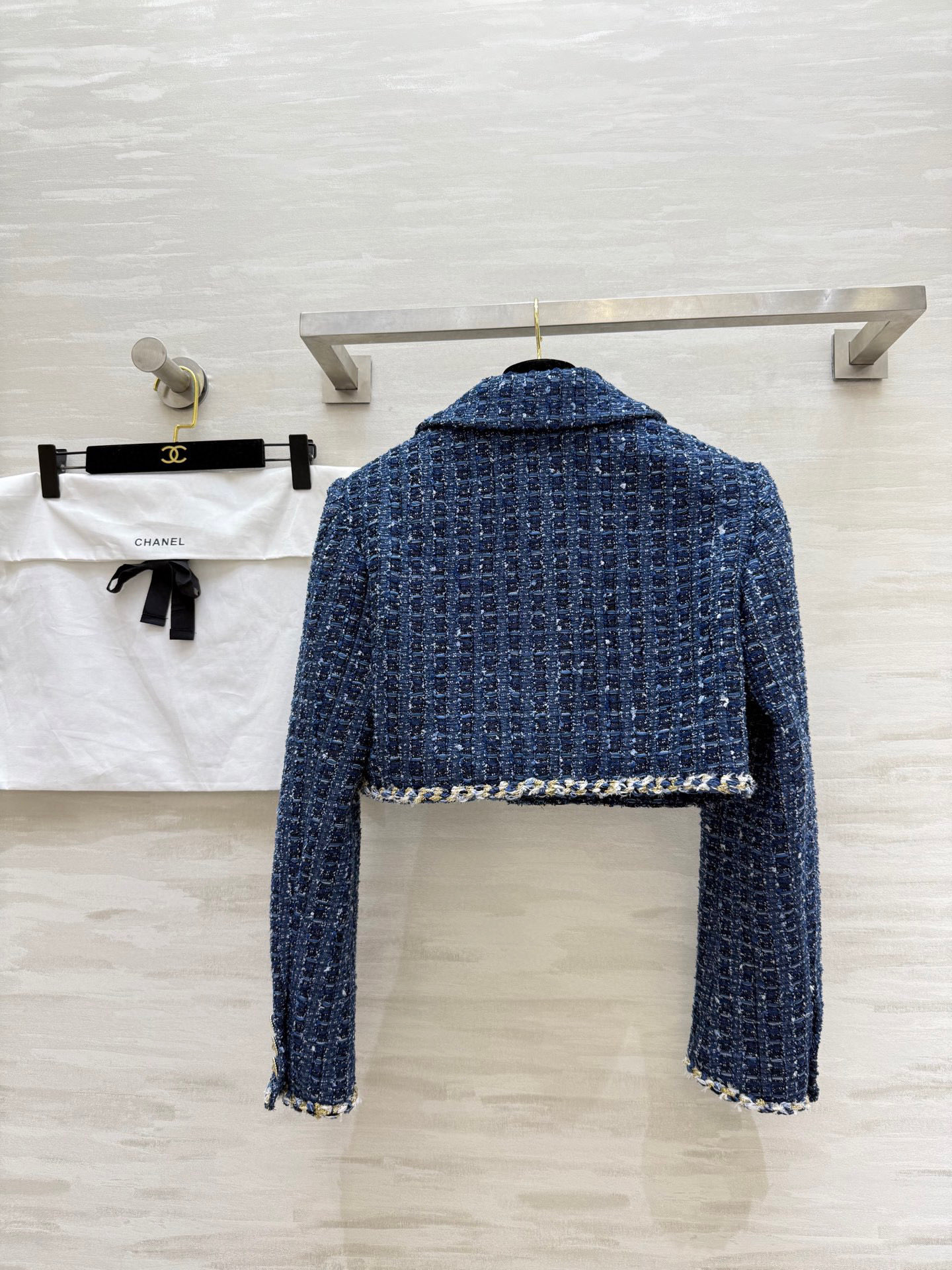 #Chane♡²⁵P 经典蓝粗花呢短款外套 原版定制面料 高品质 现货来size：36/38/40（36