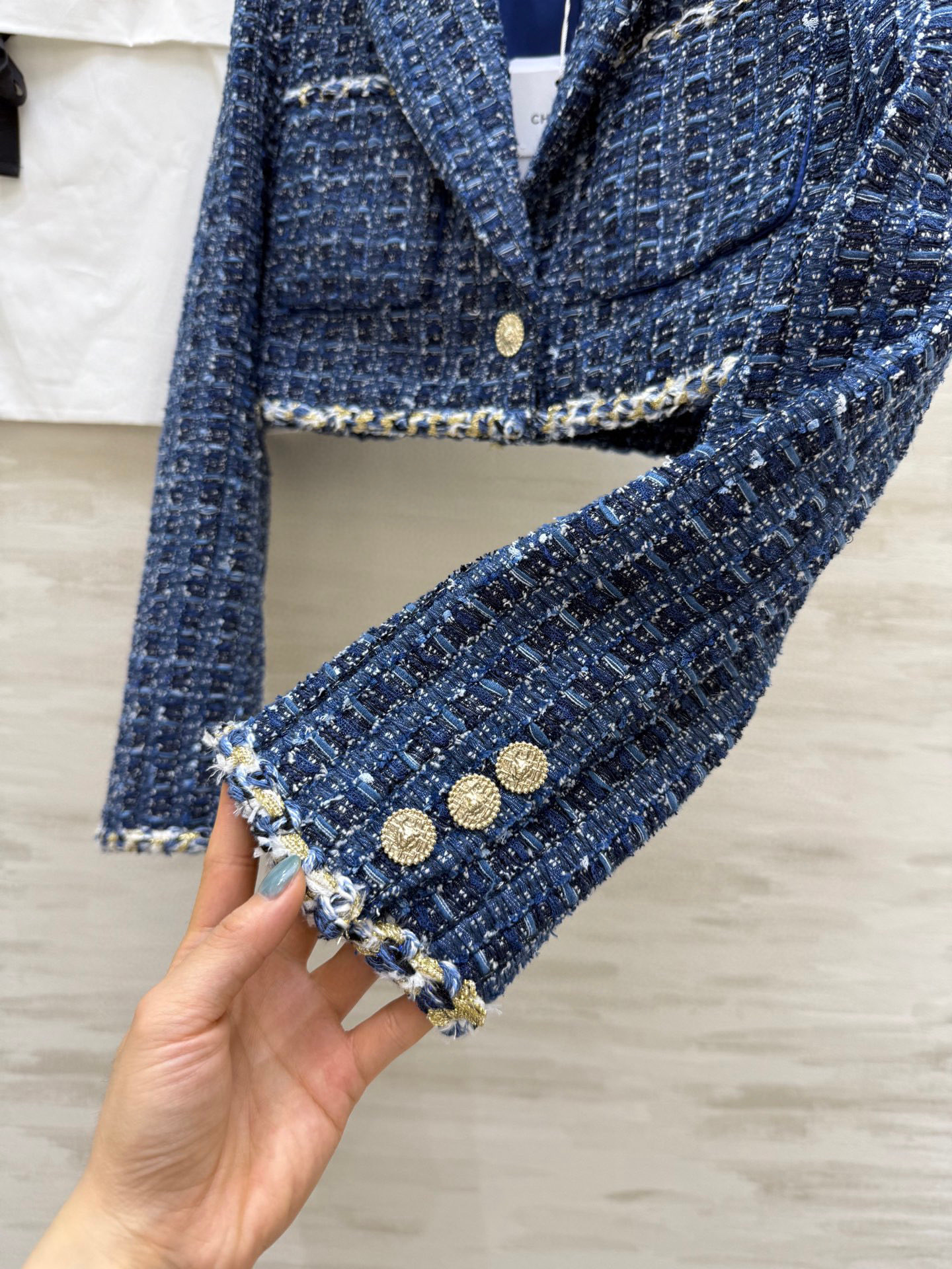 #Chane♡²⁵P 经典蓝粗花呢短款外套 原版定制面料 高品质 现货来size：36/38/40（36
