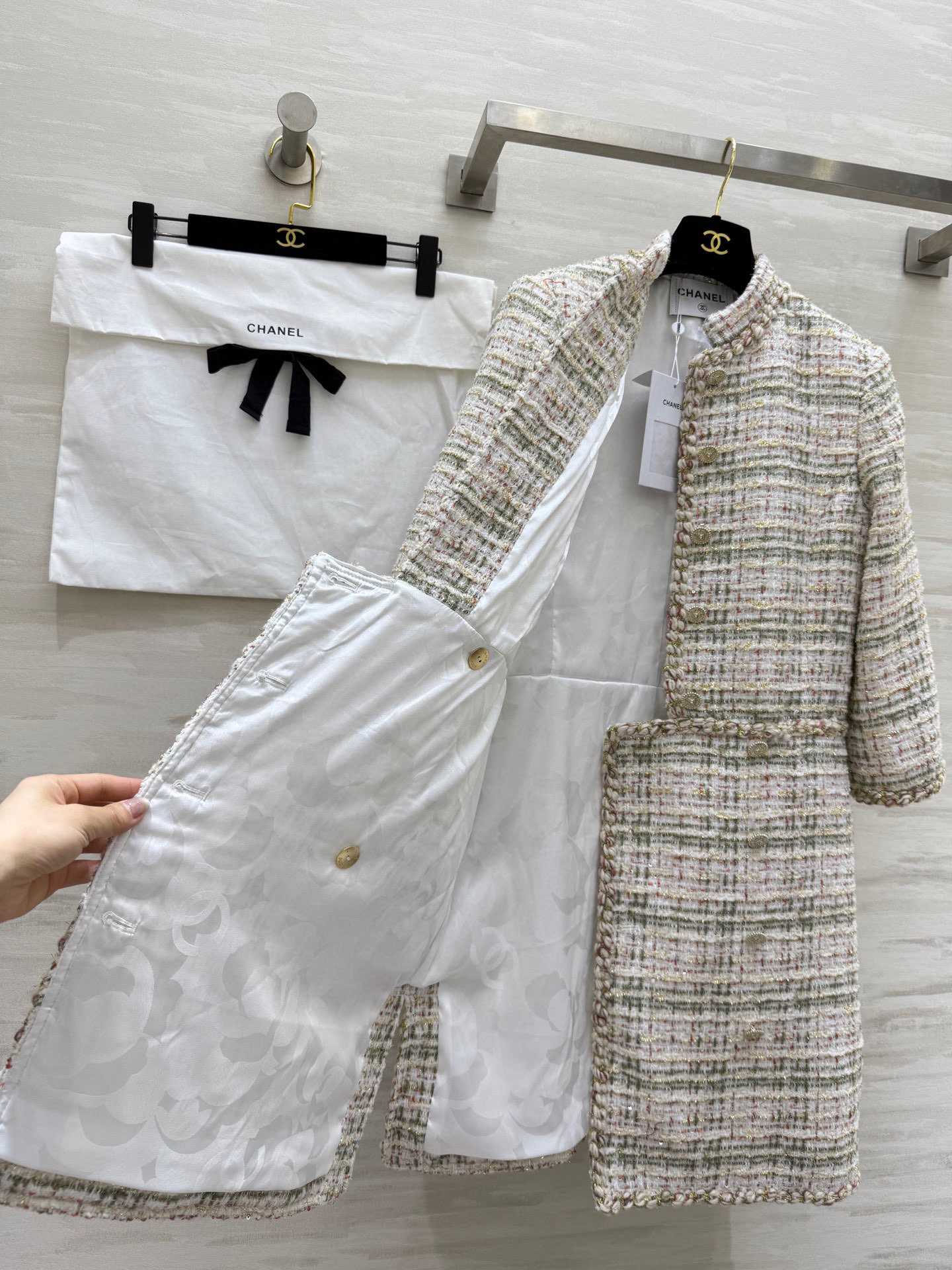 #Chane♡²⁵秋冬新款编织连衣裙 定制特种纱编织软花呢面料 纯手工交织花边装饰 经典双口袋 立体剪裁