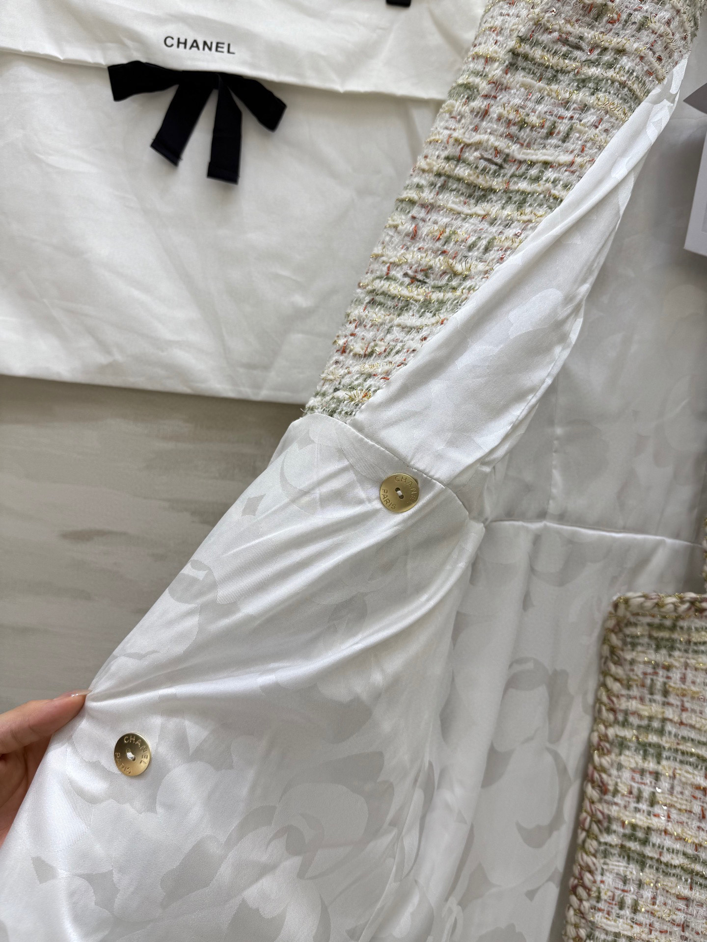 #Chane♡²⁵秋冬新款编织连衣裙 定制特种纱编织软花呢面料 纯手工交织花边装饰 经典双口袋 立体剪裁