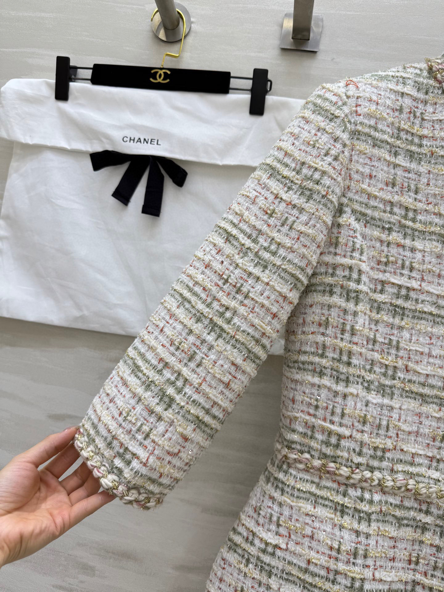 #Chane♡²⁵秋冬新款编织连衣裙 定制特种纱编织软花呢面料 纯手工交织花边装饰 经典双口袋 立体剪裁