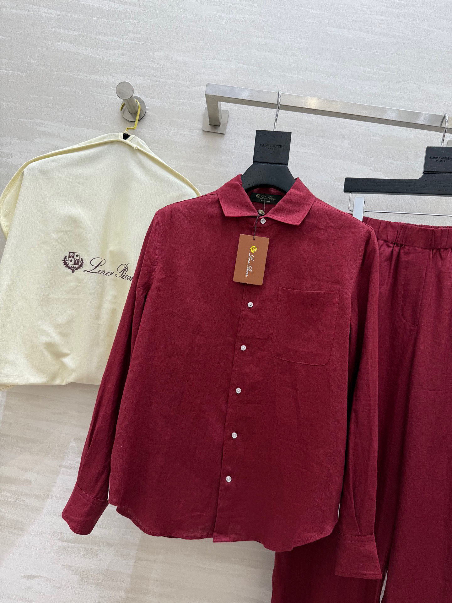 #lP🌹早秋新款 棉麻系列 logo皮牌装饰宽松衬衣搭配松紧腰长裤 采用了高克重棉麻面料 质感超好 非常