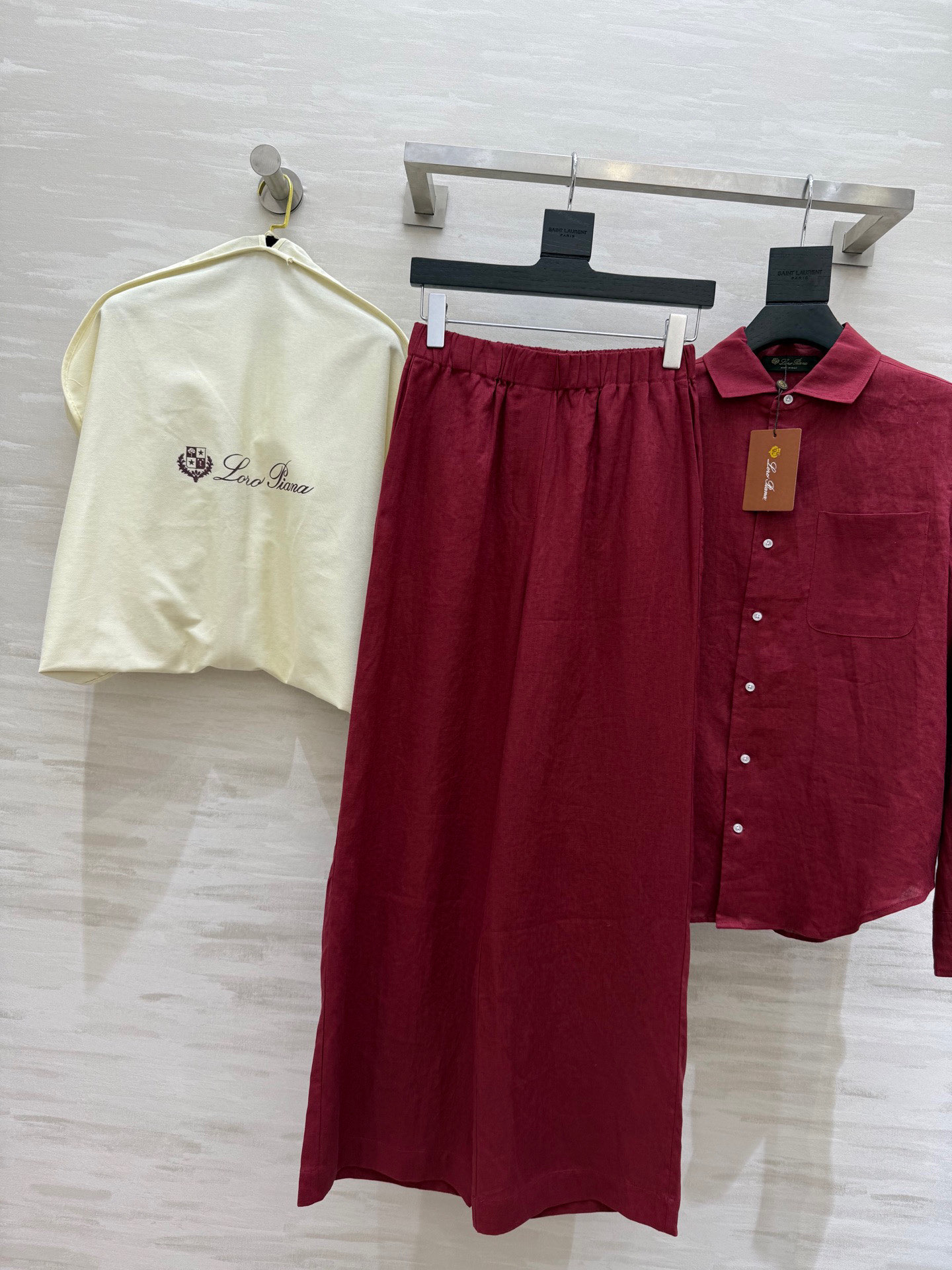 #lP🌹早秋新款 棉麻系列 logo皮牌装饰宽松衬衣搭配松紧腰长裤 采用了高克重棉麻面料 质感超好 非常