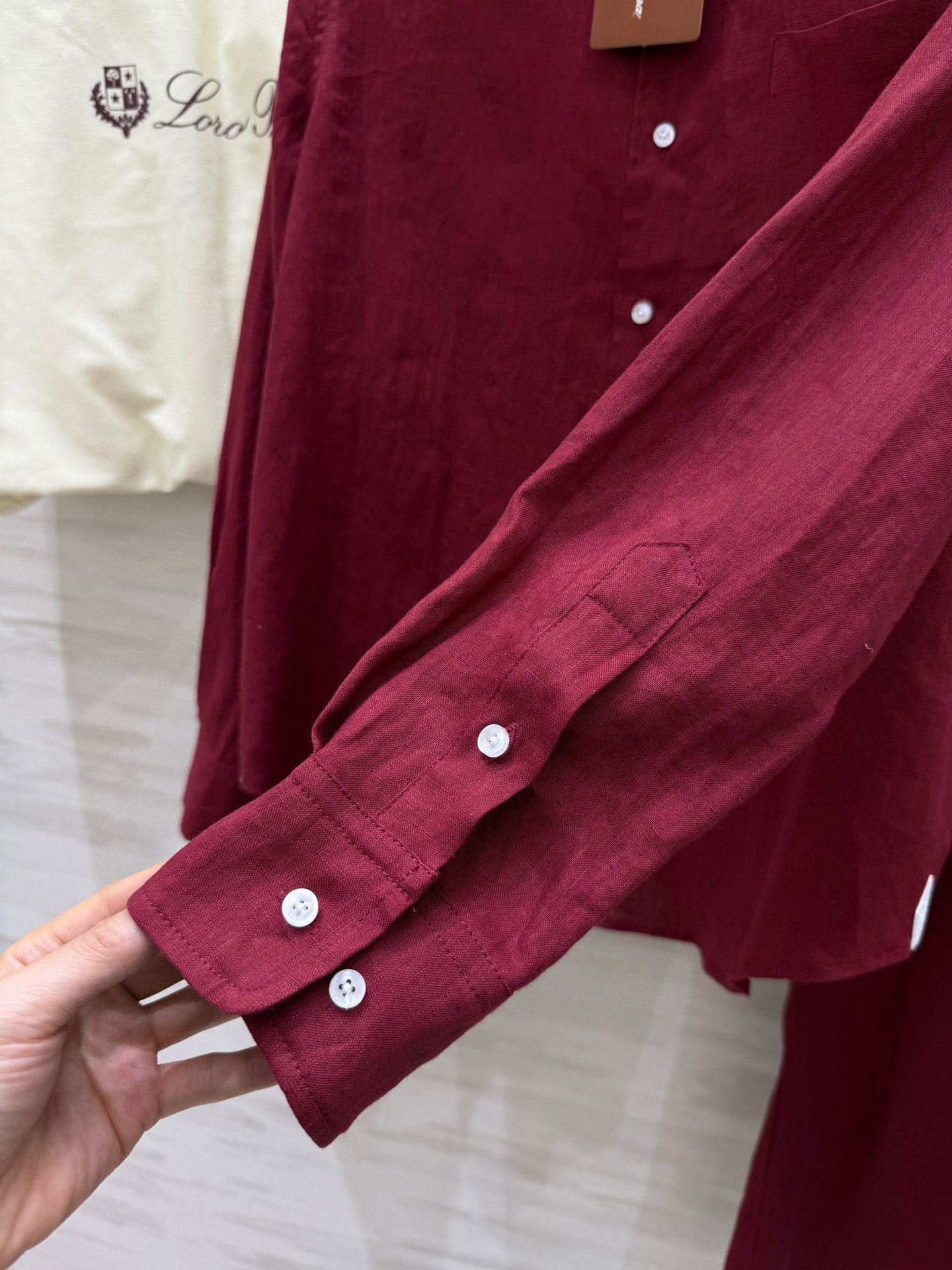 #lP🌹早秋新款 棉麻系列 logo皮牌装饰宽松衬衣搭配松紧腰长裤 采用了高克重棉麻面料 质感超好 非常