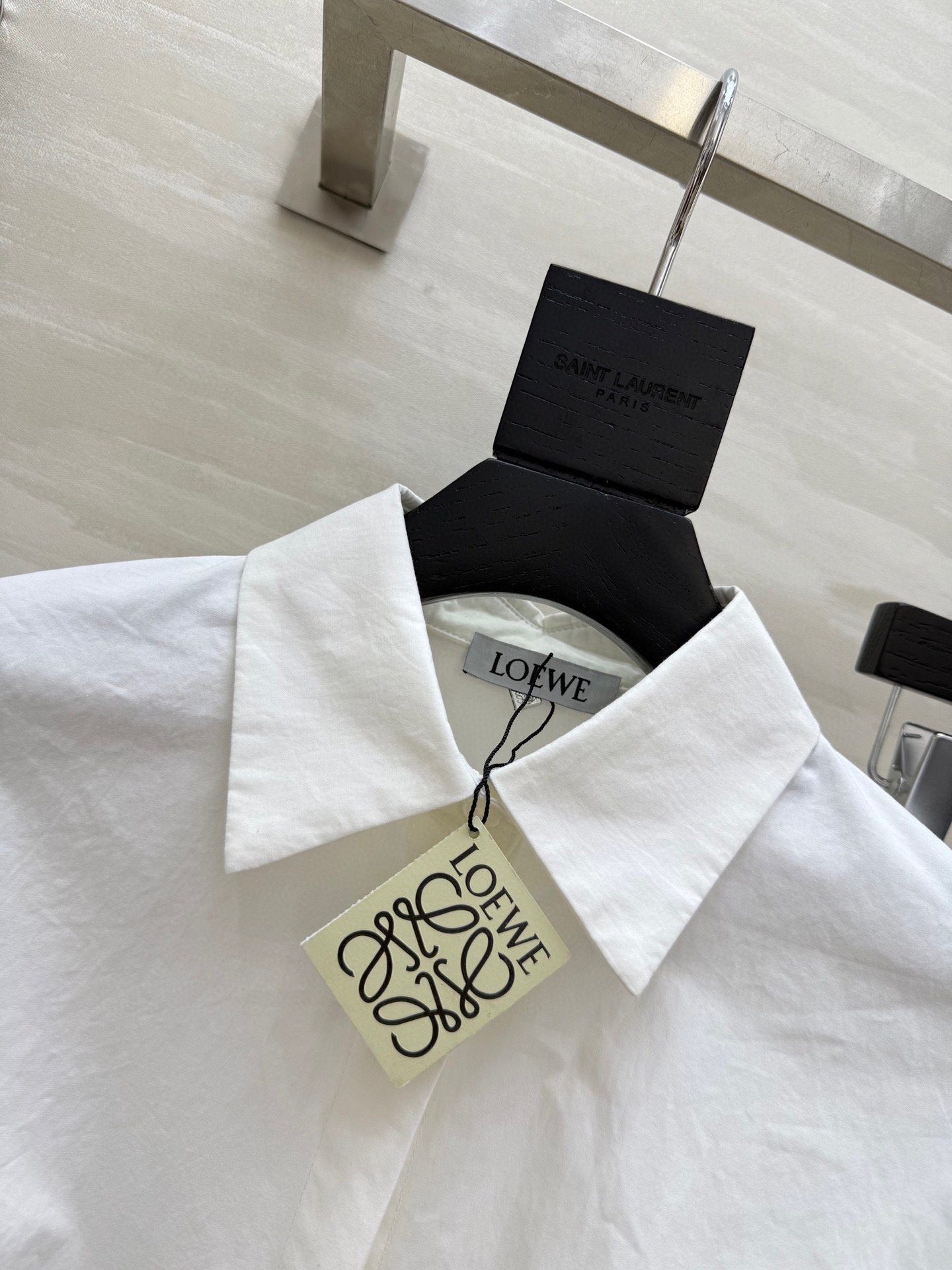 #Loew♡²⁵早秋新款 法式文艺风套装 极简风抽绳 半裙腰间垂饰搭片绑带设计大增添了几分随性与优雅 衬