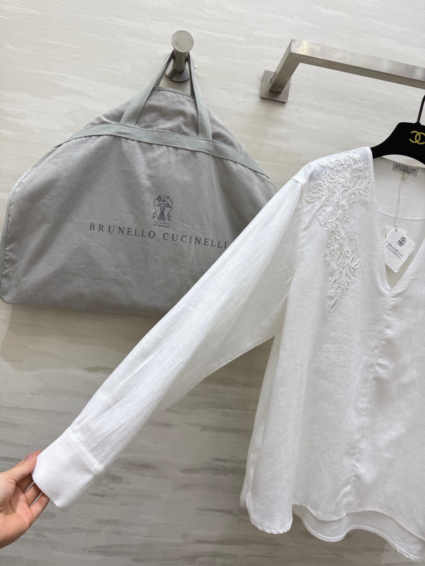 #BC²⁵新款 重磅刺绣盘花工艺亚麻上衣 肩部刺绣立体盘花工艺 日常必备款 出街凹造型老钱风穿搭 采用亚