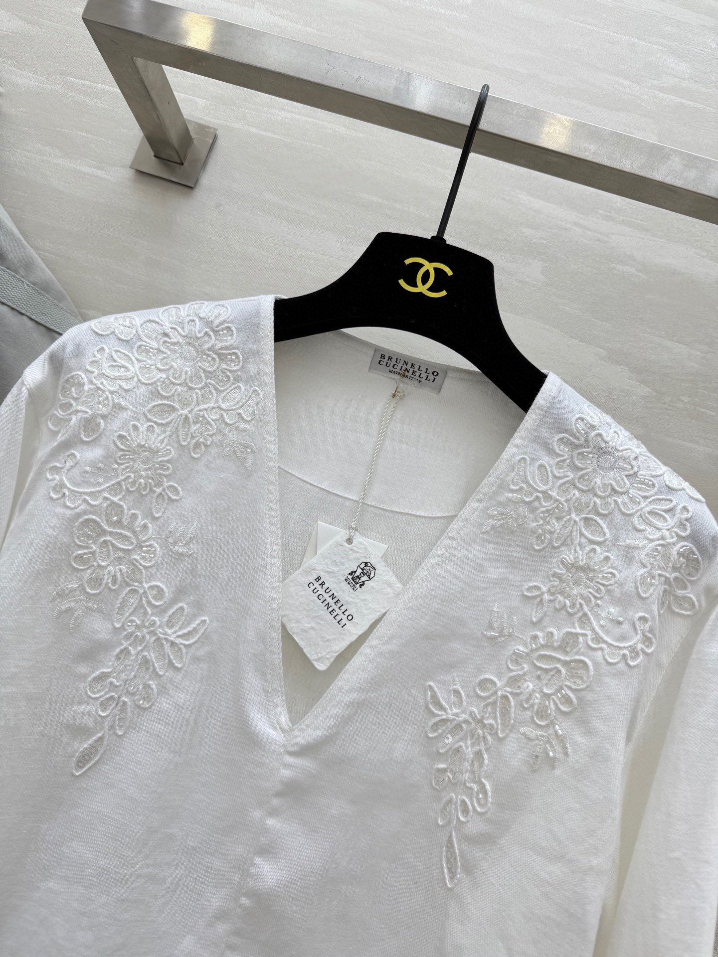 #BC²⁵新款 重磅刺绣盘花工艺亚麻上衣 肩部刺绣立体盘花工艺 日常必备款 出街凹造型老钱风穿搭 采用亚