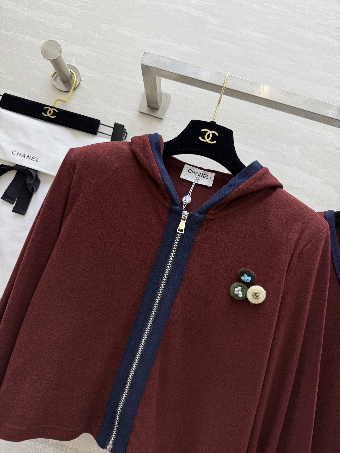 #Chane♡连帽外套➕背心长裙两件套羊毛套装 背心长裙修身显瘦 定制羊毛混纺面料亲肤舒适 高品质定制 