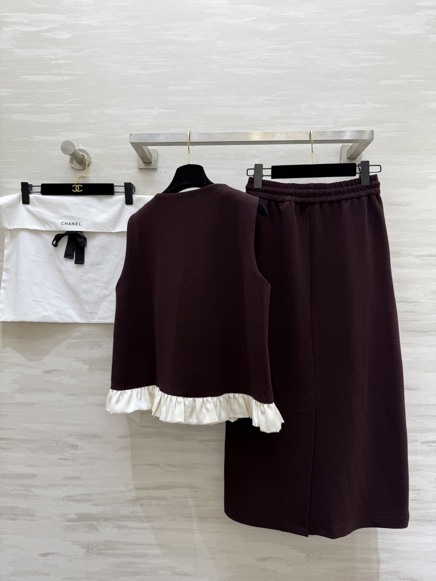 #Chane♡²⁵秋冬新款 醋酸云朵边套装裙 俏皮花朵点缀 立体剪裁版型 无论搭配外套大衣或者任意打底都