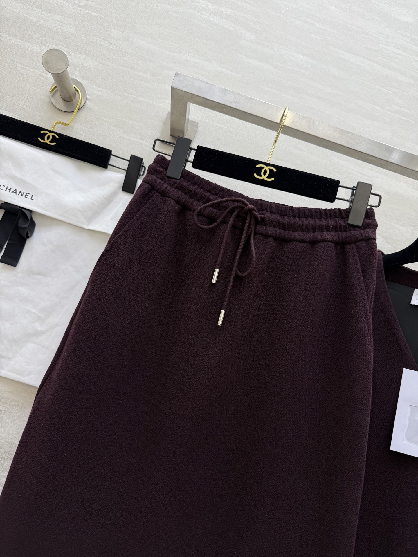 #Chane♡²⁵秋冬新款 醋酸云朵边套装裙 俏皮花朵点缀 立体剪裁版型 无论搭配外套大衣或者任意打底都