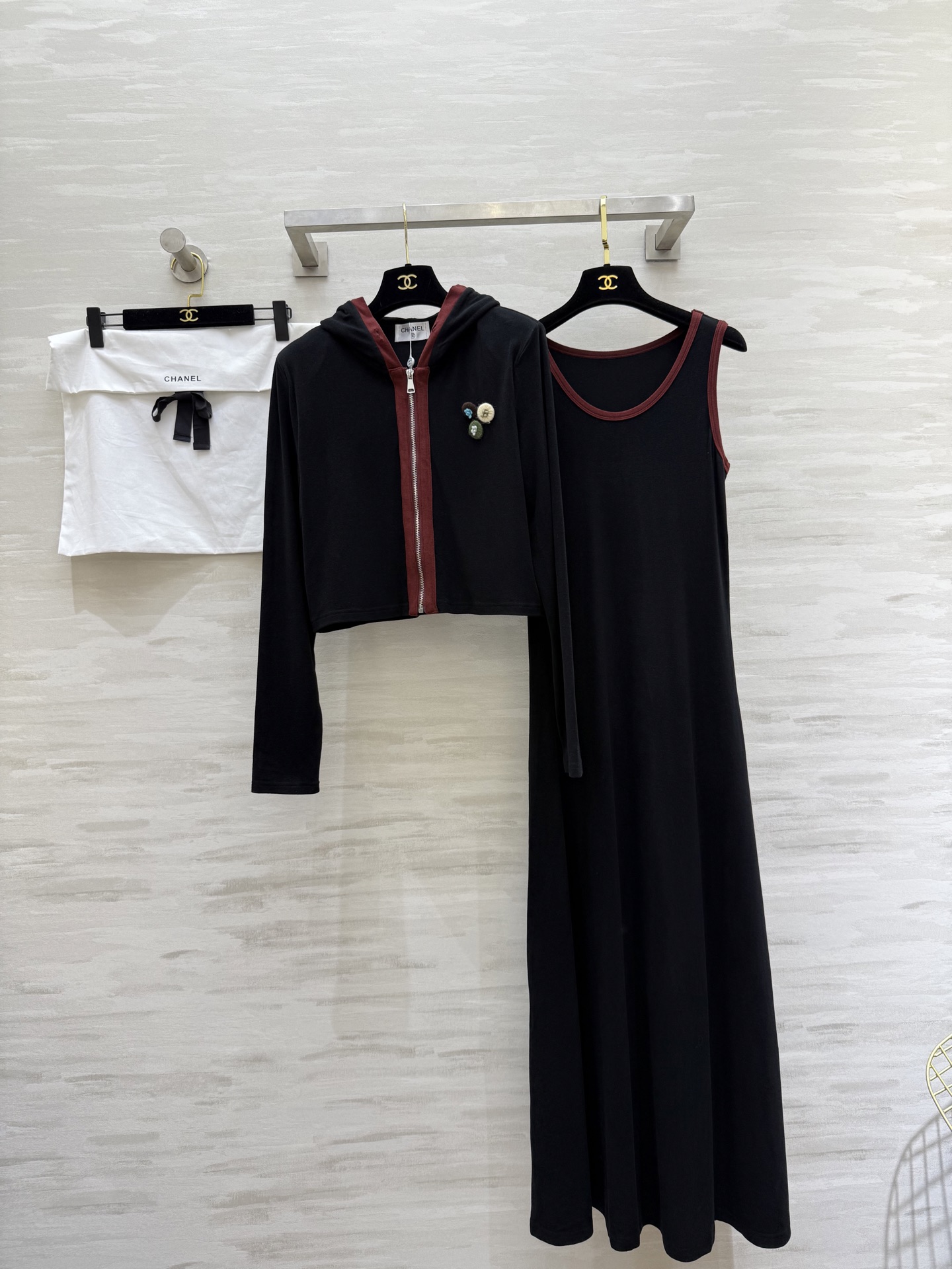 NO:536214,#Chane hooded jacket vest long skirt two-piece wool suit vest long skirt slim fit custom wool blend fabric skin-friendly and comfortable high-quality customization spot sizeS/M/L/XL (M size jacket shoulder width 41, bust 104, length 45, suspender bust 80, skirt length 130), chanel, skirts, jackets & coats, hats, alexander wang19860909#Chane连帽外套背心长裙两件套羊毛套装 背心长裙修身显瘦 定制羊毛混纺面料亲肤舒适 高品质定制 现货首发sizeS/M/L/XL（M码外套肩宽41,胸围104,衣长45,吊带胸围80,裙长130）,,chanel,skirts,jackets & coats,hats,alexander wang,Women's clothing