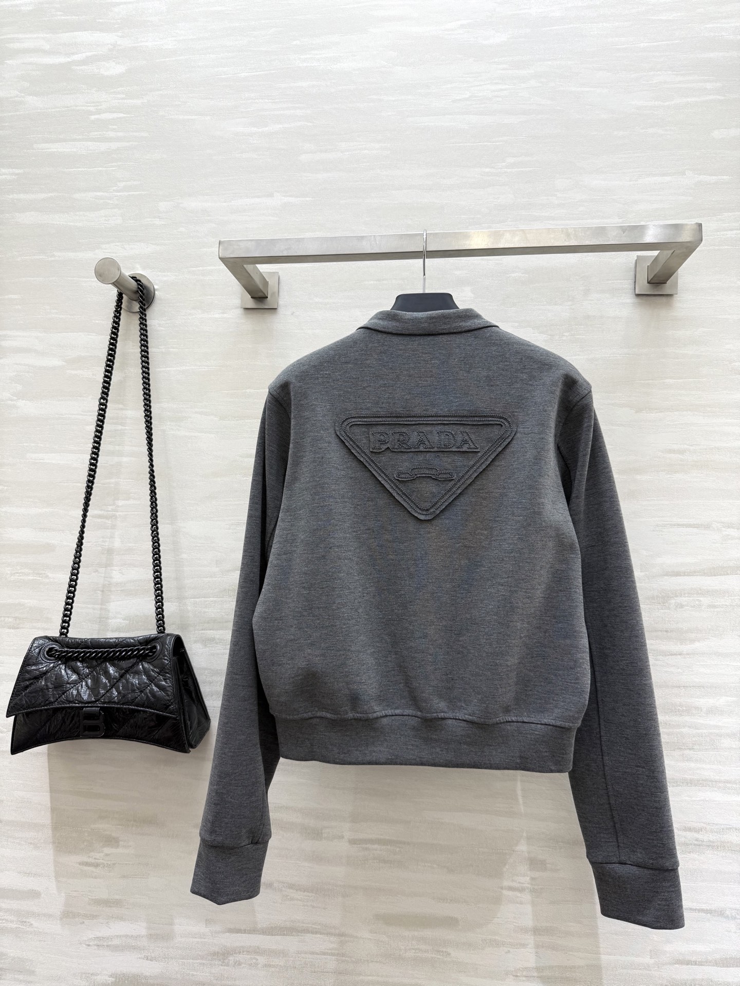 #Prad♡²⁵秋冬新款 夹克式棒球服外套 高品质定制 现货首发size：S/M/L/XL（M码肩宽：4