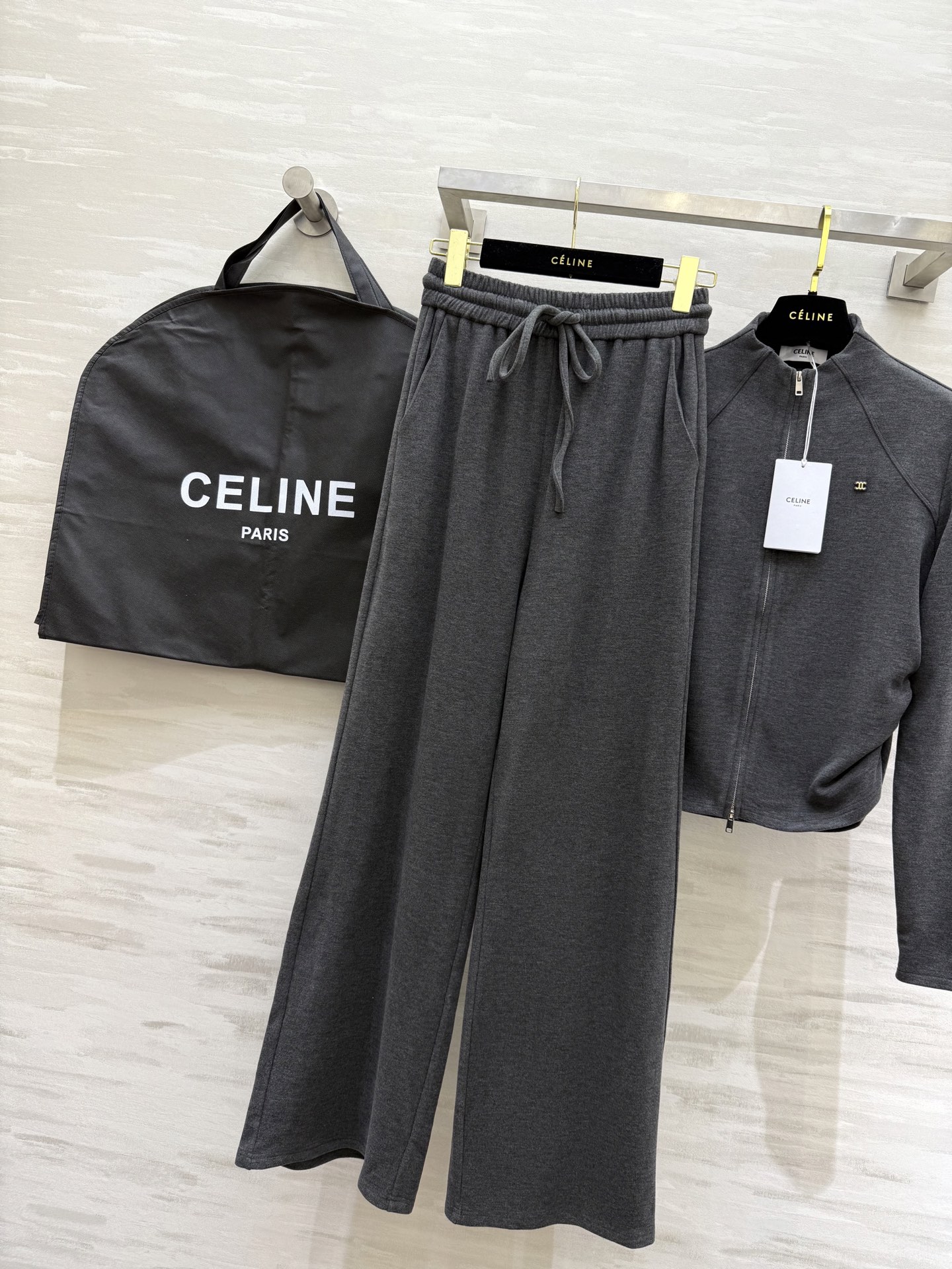 #Celin♡²⁵秋冬新款 休闲羊毛套装 定制羊毛混纺面料保暖舒适 高品质 现货首发size：S/M/L