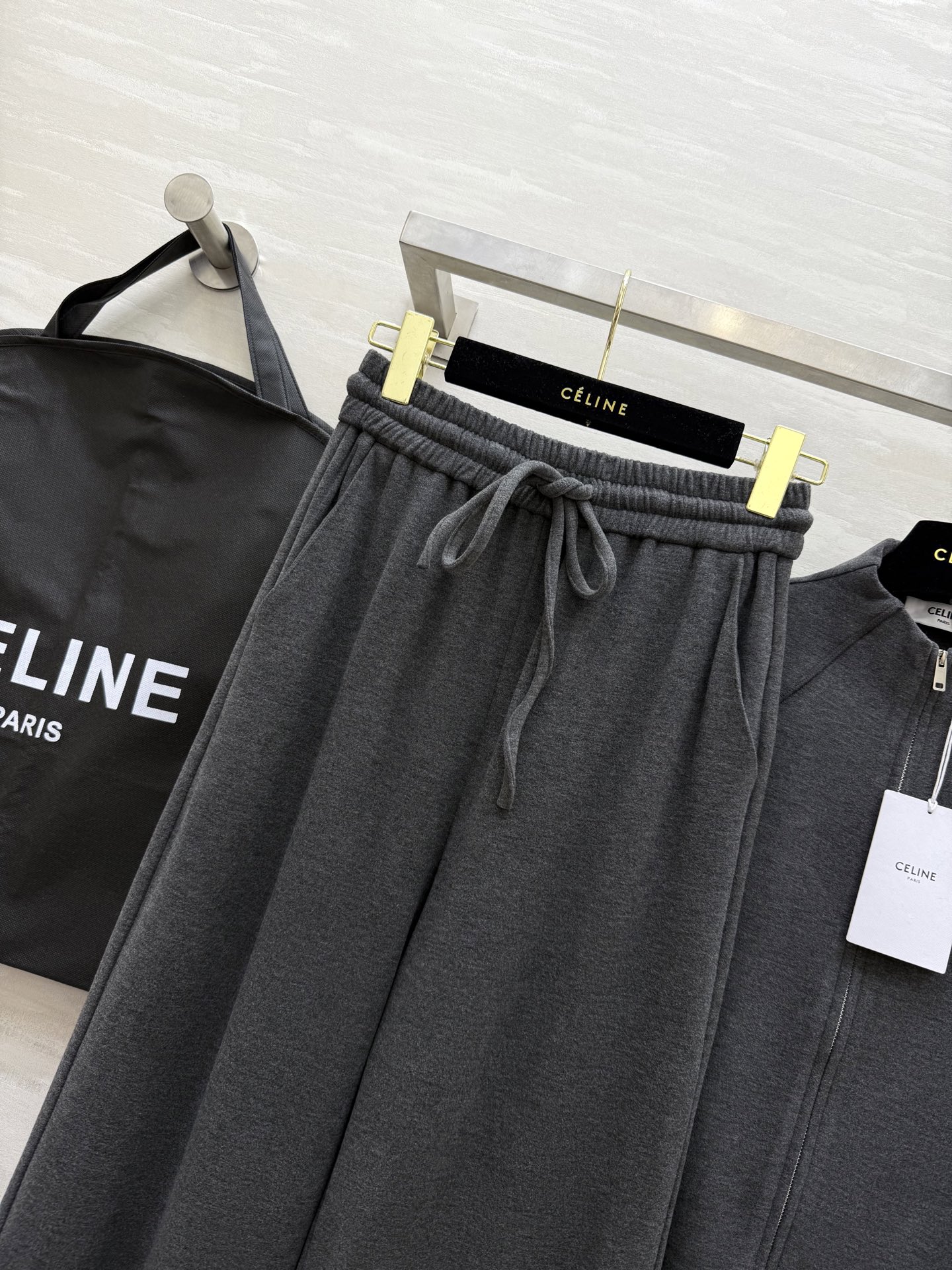 #Celin♡²⁵秋冬新款 休闲羊毛套装 定制羊毛混纺面料保暖舒适 高品质 现货首发size：S/M/L