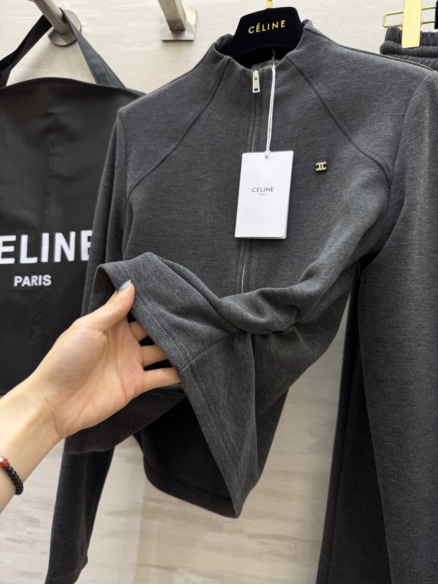 #Celin♡²⁵秋冬新款 休闲羊毛套装 定制羊毛混纺面料保暖舒适 高品质 现货首发size：S/M/L