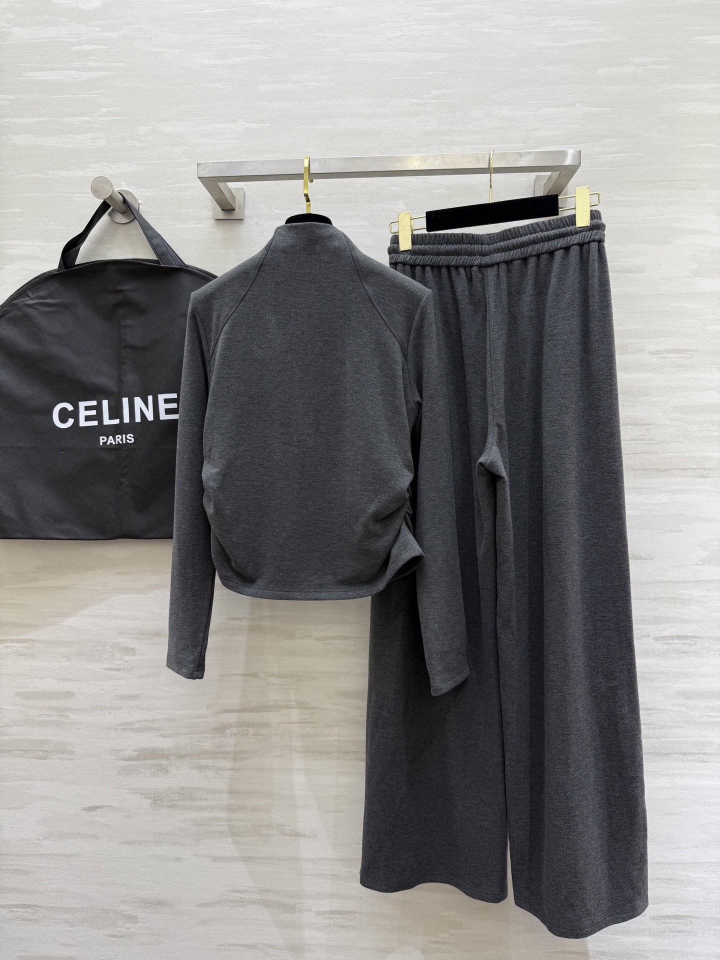 #Celin♡²⁵秋冬新款 休闲羊毛套装 定制羊毛混纺面料保暖舒适 高品质 现货首发size：S/M/L