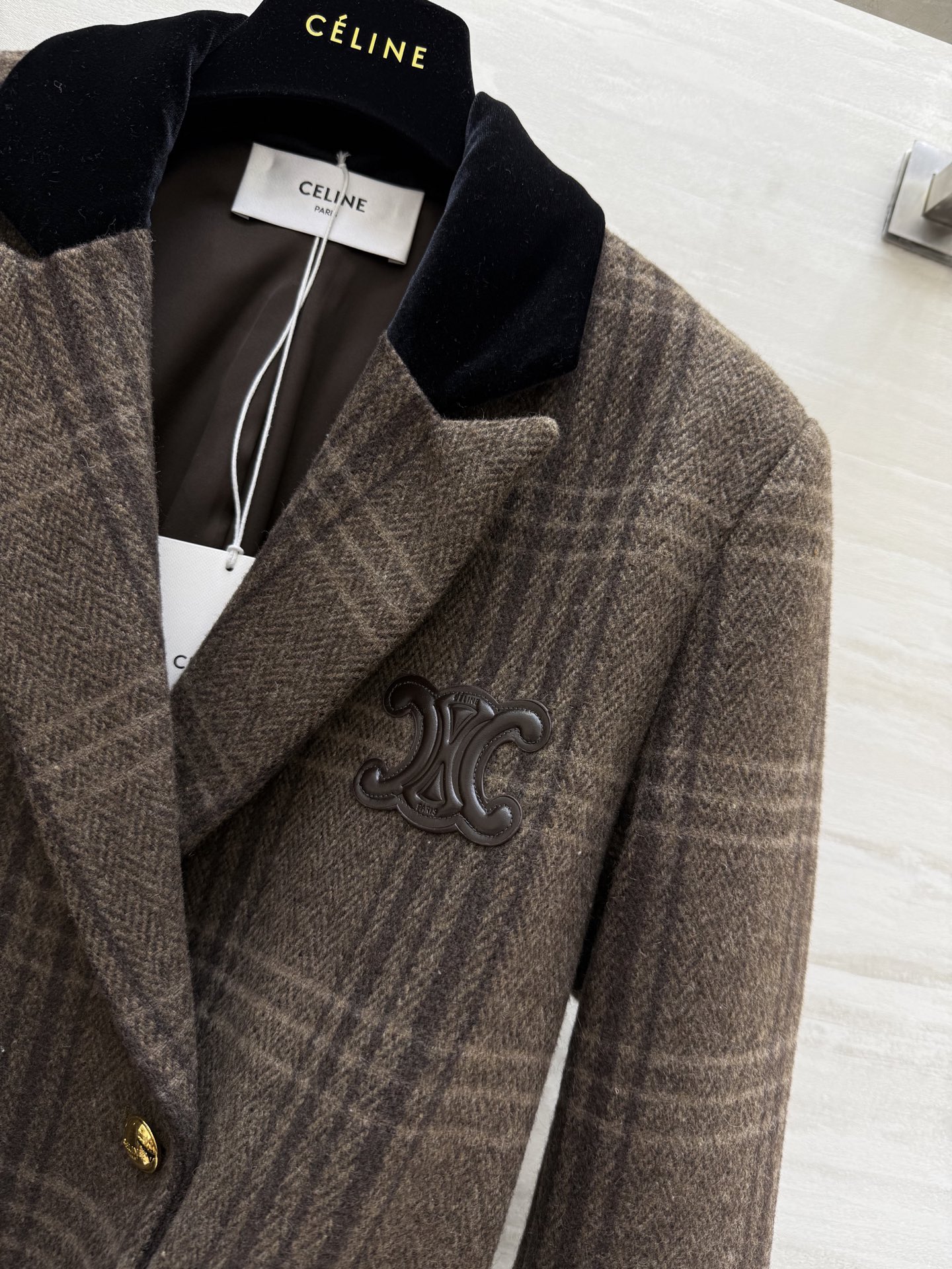 #Celin♡²⁵羊毛格纹西装外套 配送腰带精致高级 定制羊毛混纺面料保暖舒适 高品质 现货来size：