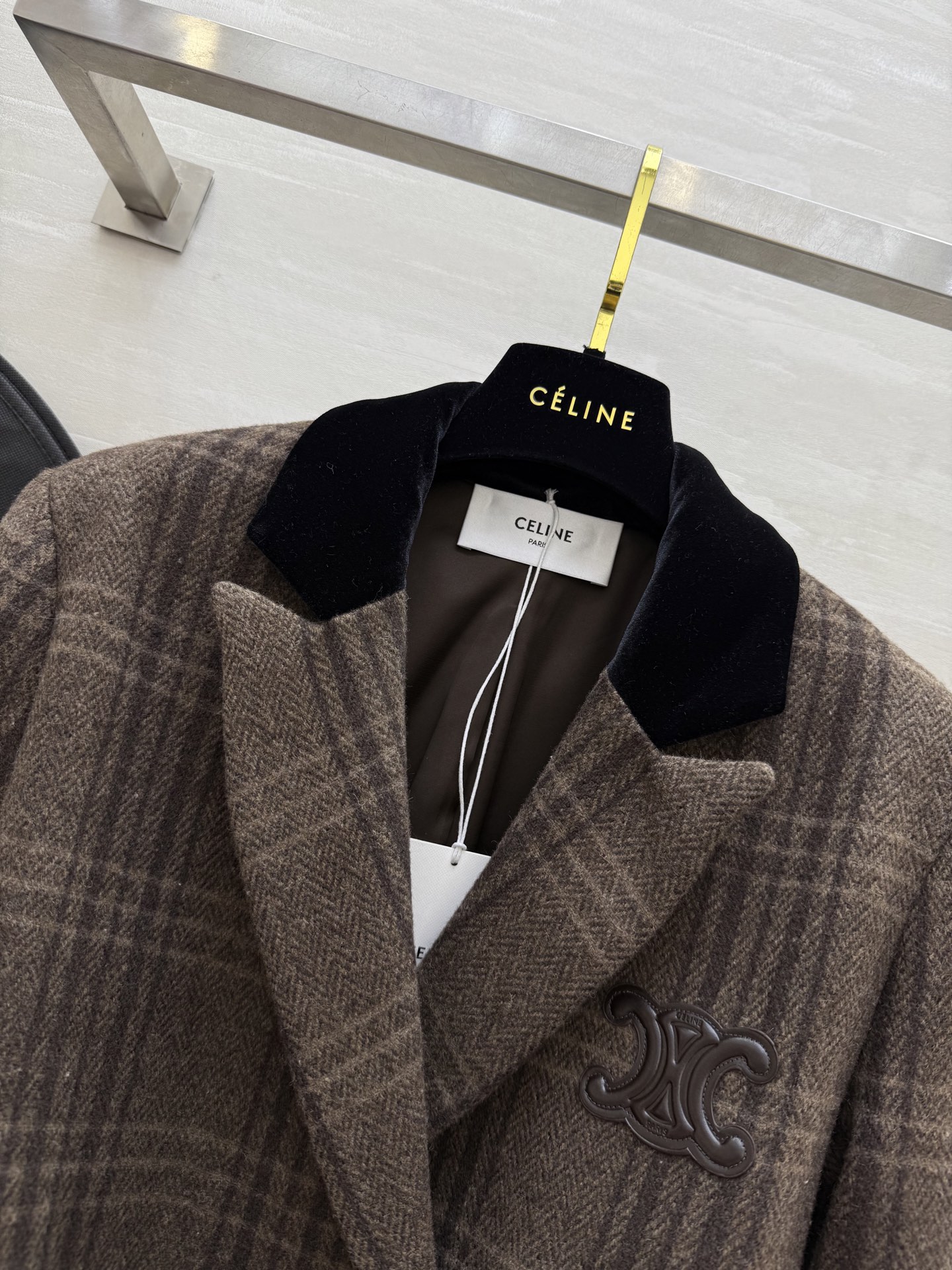 #Celin♡²⁵羊毛格纹西装外套 配送腰带精致高级 定制羊毛混纺面料保暖舒适 高品质 现货来size：