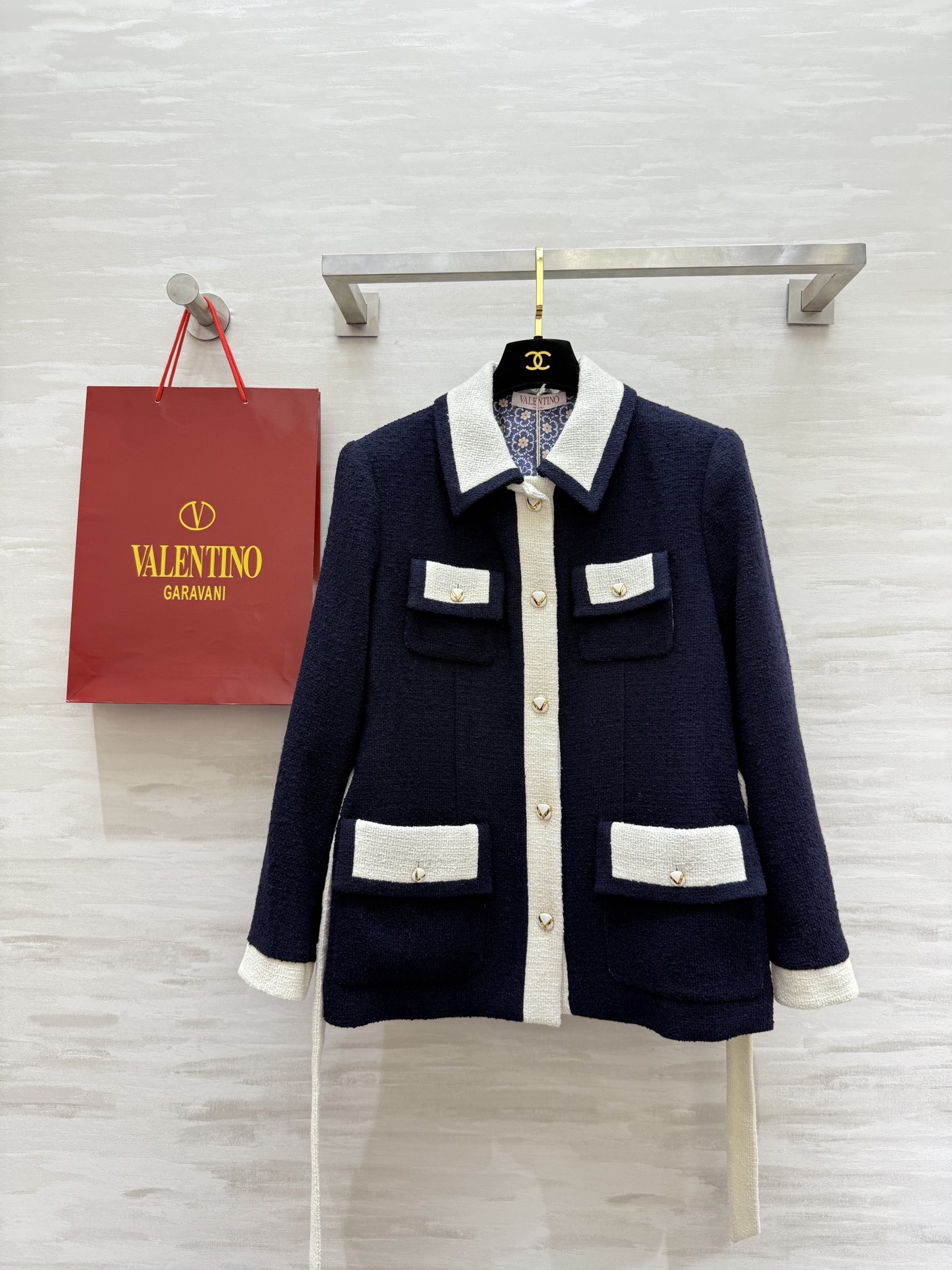 #Valentin♡²⁵秋冬新款 羊毛花呢外套 定制羊毛呢面料 开模五金扣 立体剪裁版型 高品质 现货来