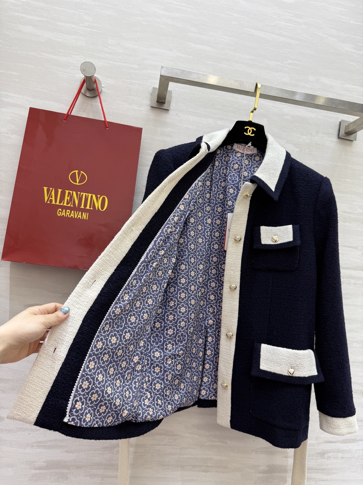 #Valentin♡²⁵秋冬新款 羊毛花呢外套 定制羊毛呢面料 开模五金扣 立体剪裁版型 高品质 现货来