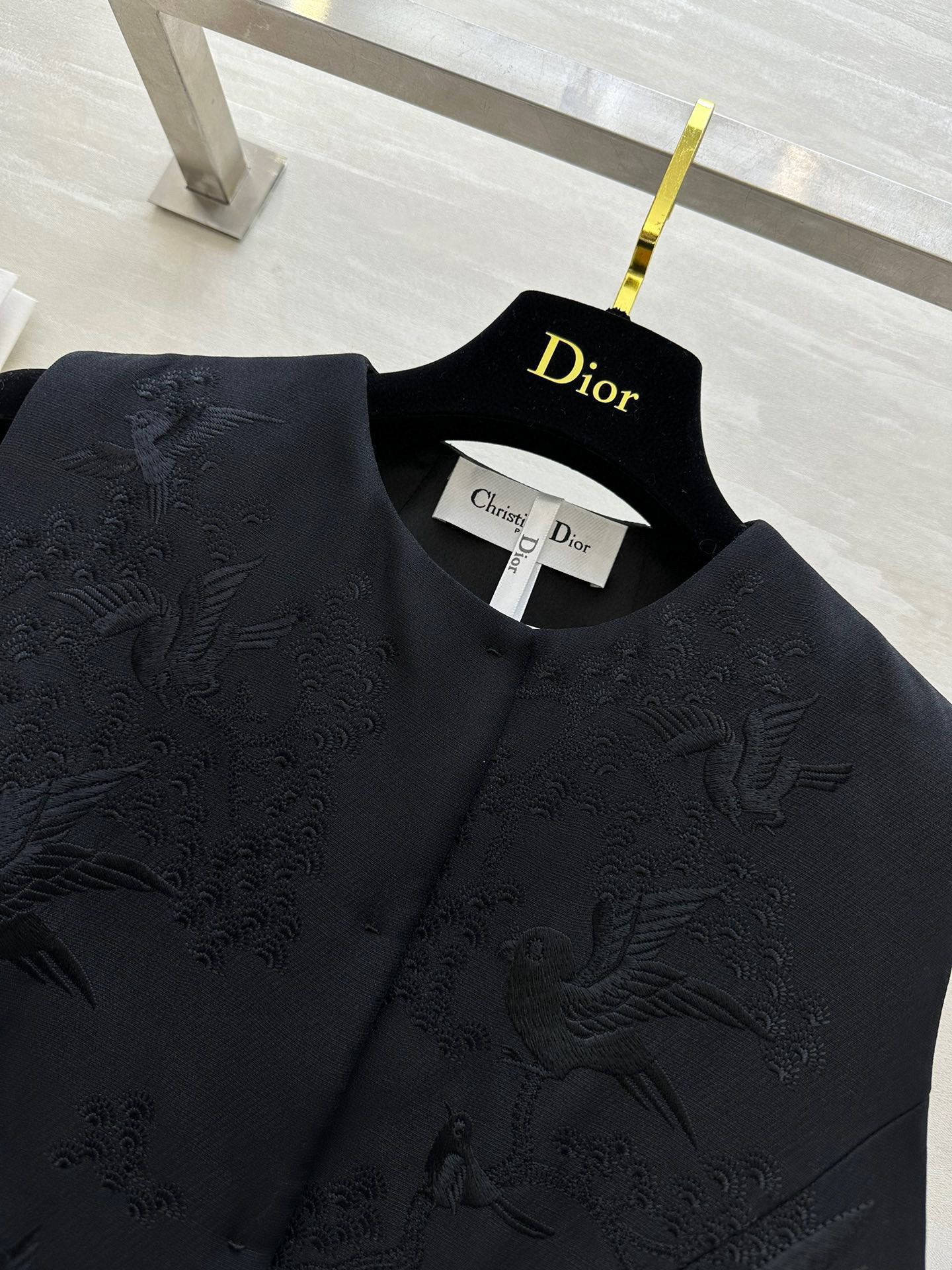 #DIO♡秋冬新款 重工刺绣丝毛马甲 极致精致刺绣🪡奢华高级 定制丝毛面料 立体剪裁版型 高品质定制 现