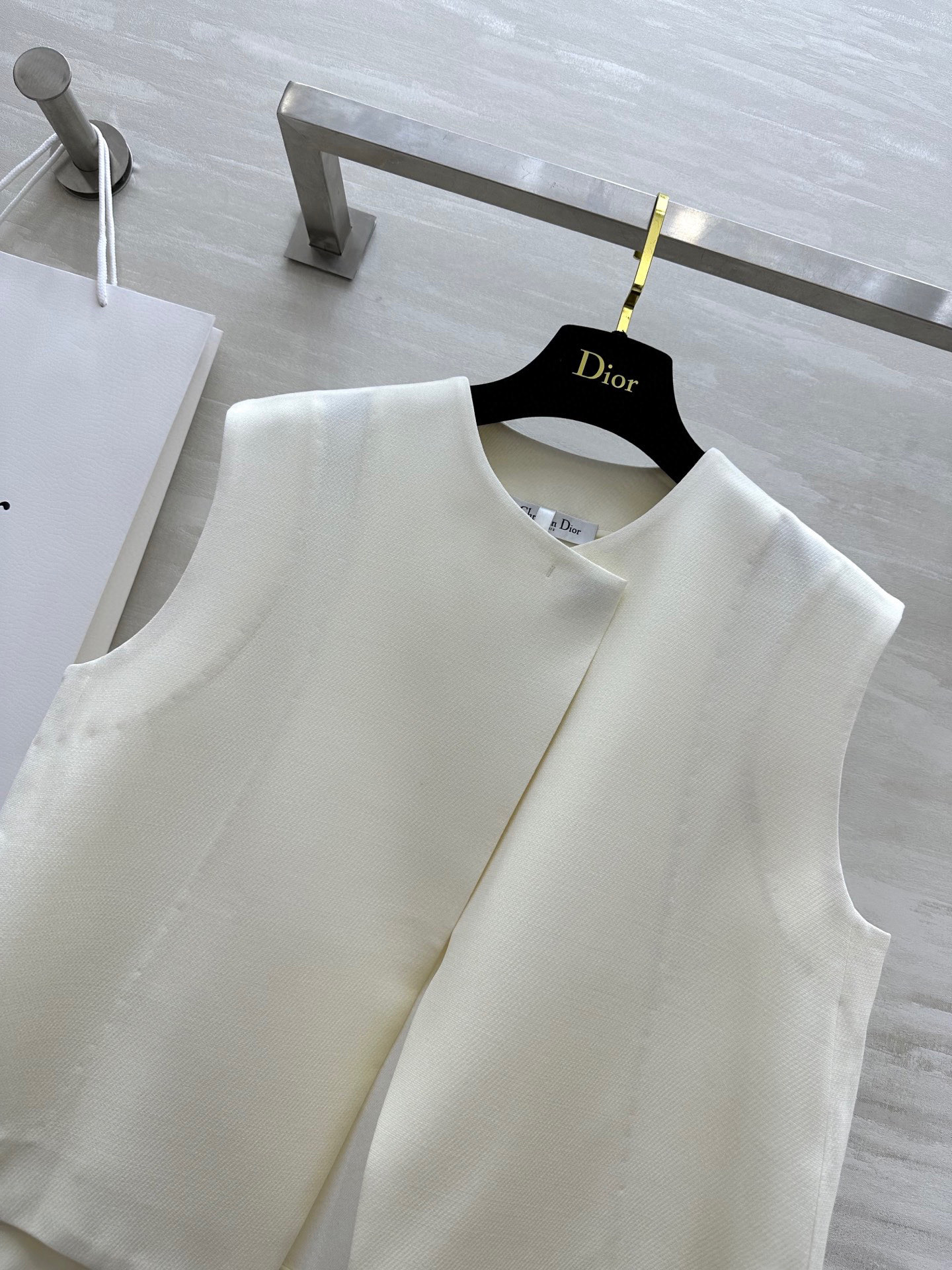 #Dio♡²⁵新款 丝毛马甲 高品质 现货首发size：36/38/40（38码胸围：104，衣长：54