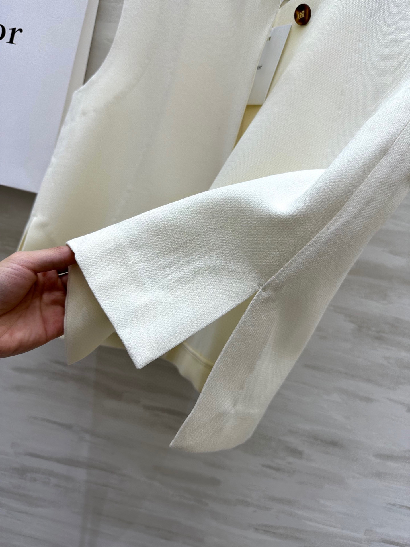 #Dio♡²⁵新款 丝毛马甲 高品质 现货首发size：36/38/40（38码胸围：104，衣长：54