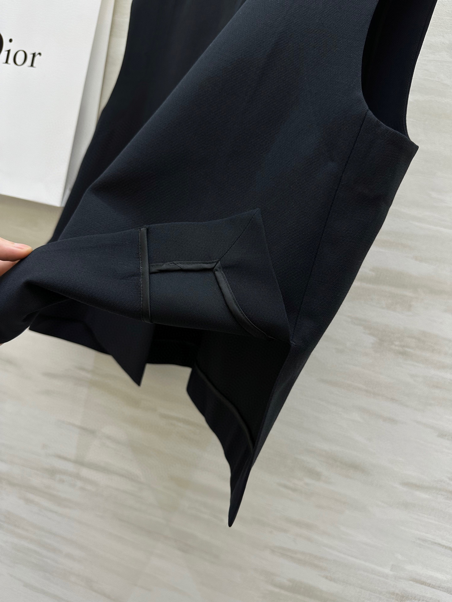 #Dio♡²⁵新款 丝毛马甲 高品质 现货首发size：36/38/40（38码胸围：104，衣长：54