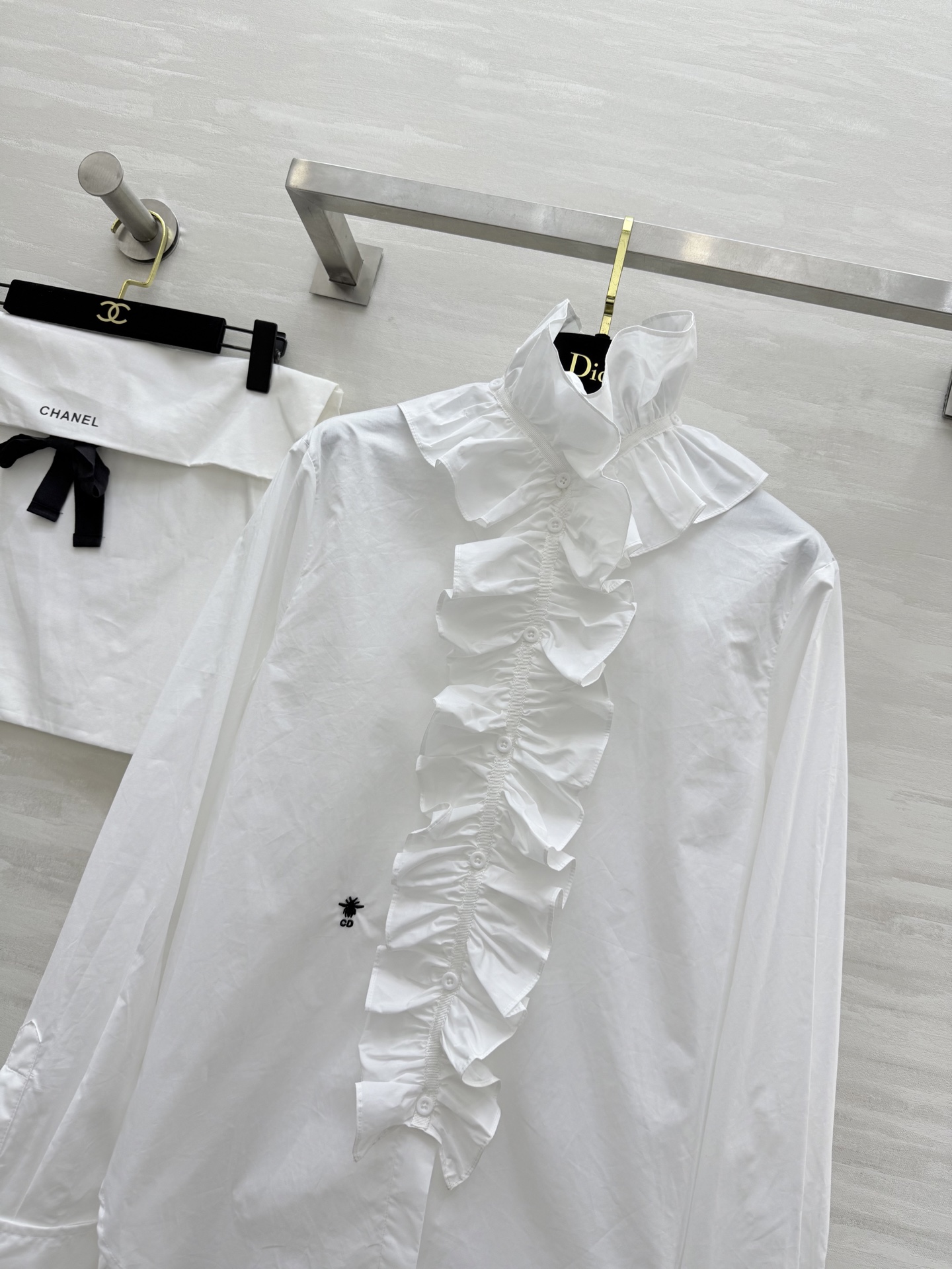 #DIO♡²⁵秋冬新款 拉夫领衬衣 定制府绸棉面料 精致CD蜜蜂🐝刺绣🪡 高品质 现货来size：S/M