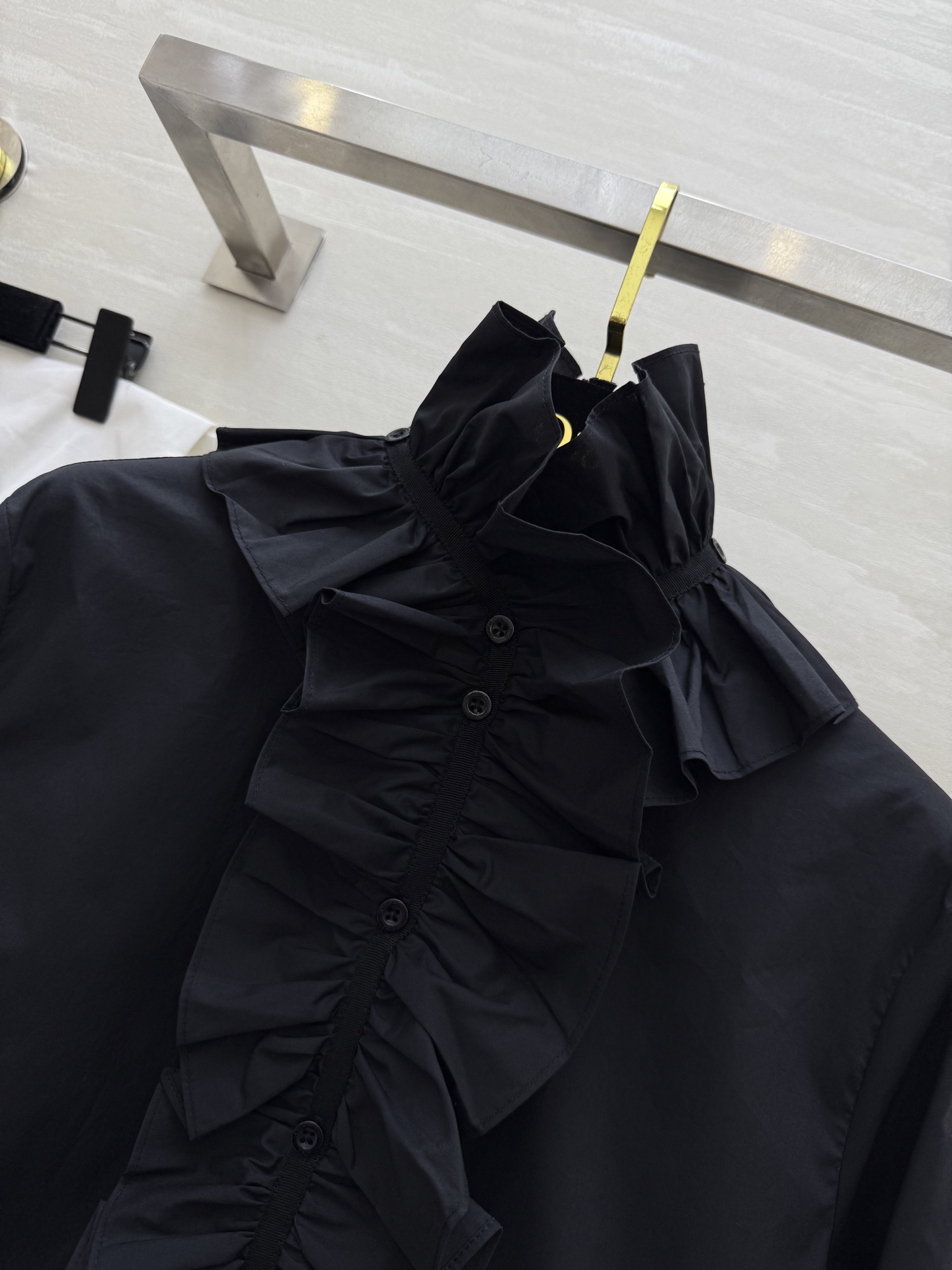 #DIO♡²⁵秋冬新款 拉夫领衬衣 定制府绸棉面料 精致CD蜜蜂🐝刺绣🪡 高品质 现货来size：S/M