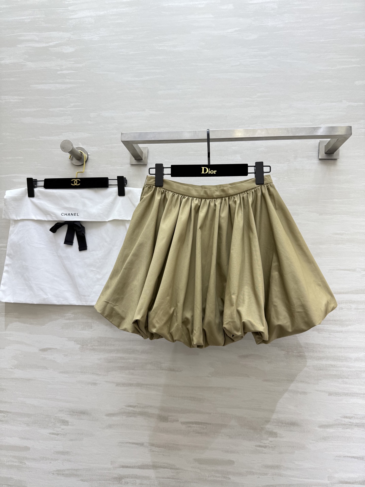 NO:546611,#DIOWinter Winter Series Birched Skirts High-quality Customized Spot First-time SizeS/M/L (Size Swaist 64, Skirt length 41), Dior, Skirts, Alexander wang19860909#DIOWinter 冬季系列 百撘花苞半裙 高品质定制 现货首发sizeS/M/L（s码腰围64,裙长41）,,dior,skirts,alexander wang,Women's clothing