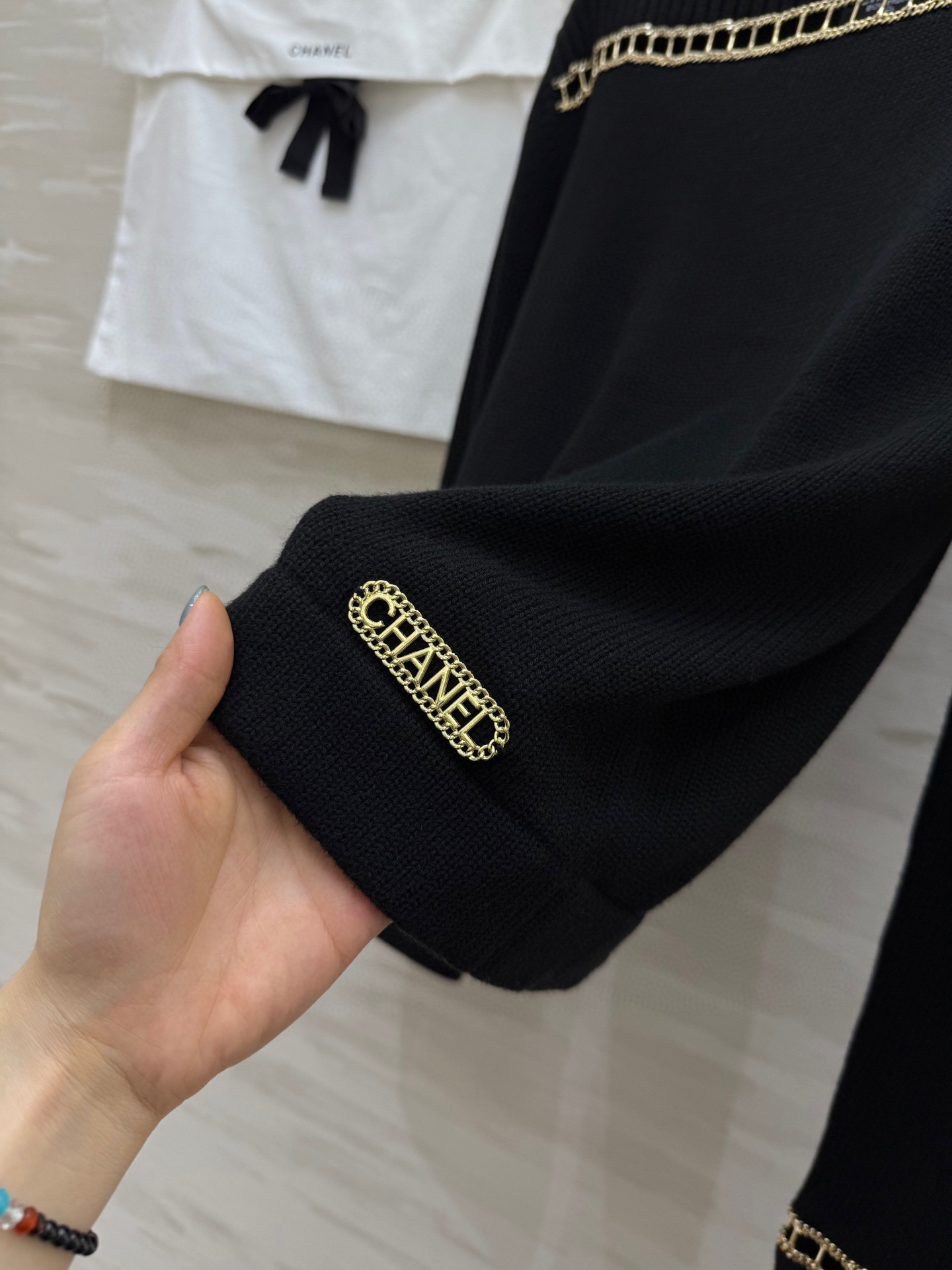 #Chane♡²⁵秋冬新款 中古系列 羊绒链条吊带毛衫 高品质定制 配送防尘 现货首发size：36/3