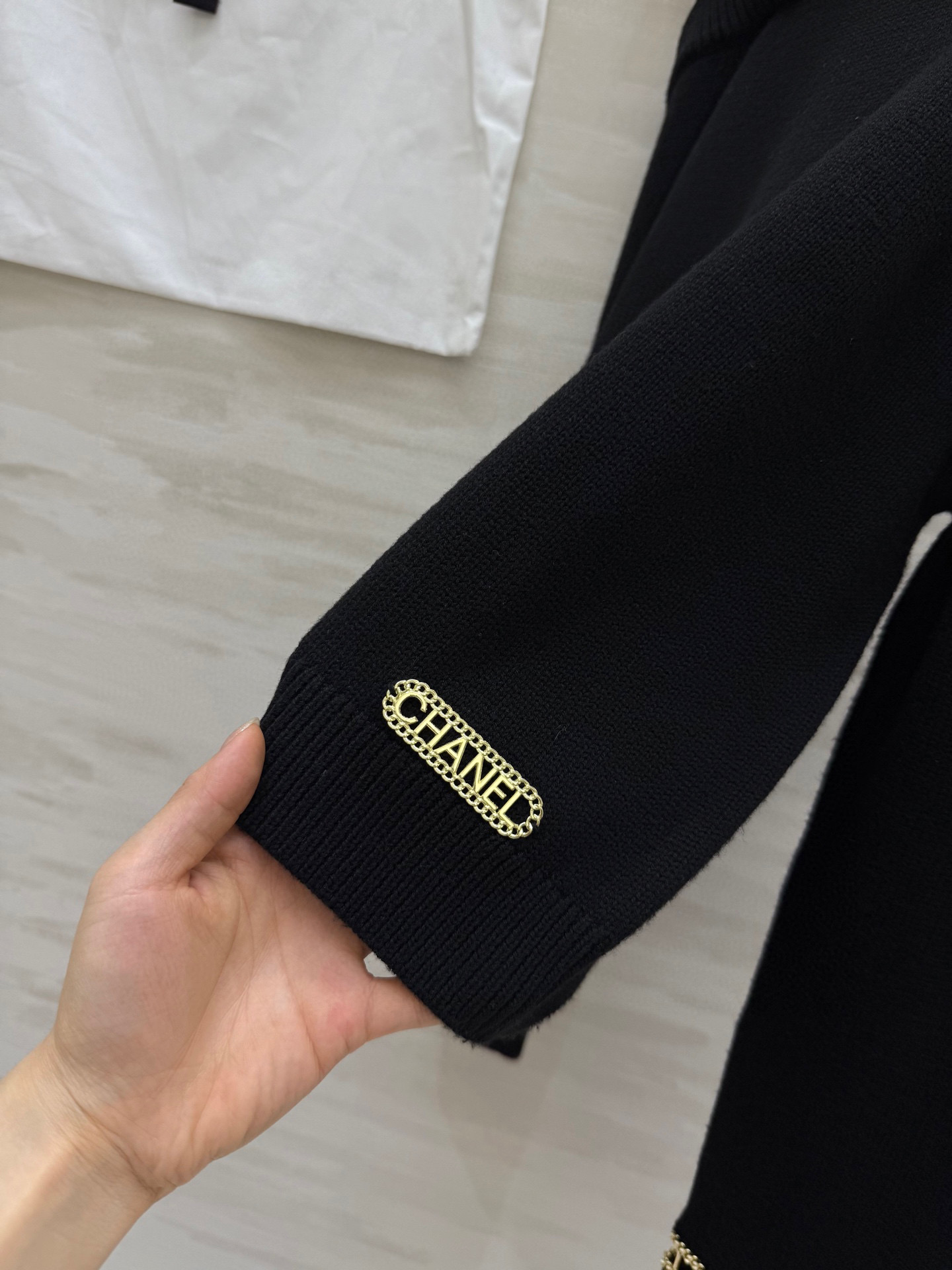 #Chane♡²⁵秋冬新款 中古系列 羊绒链条吊带毛衫 高品质定制 现货首发size：36/38/40（