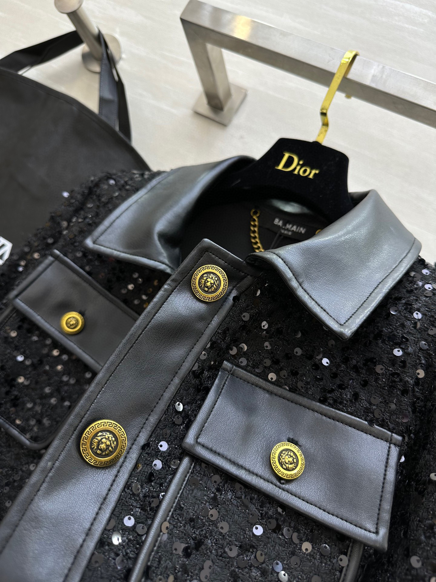 #BALMAI♡重工珠片套装 环保皮拼接点缀摩登时髦 闪耀✨珠片BulingBuling 立体剪裁版型上