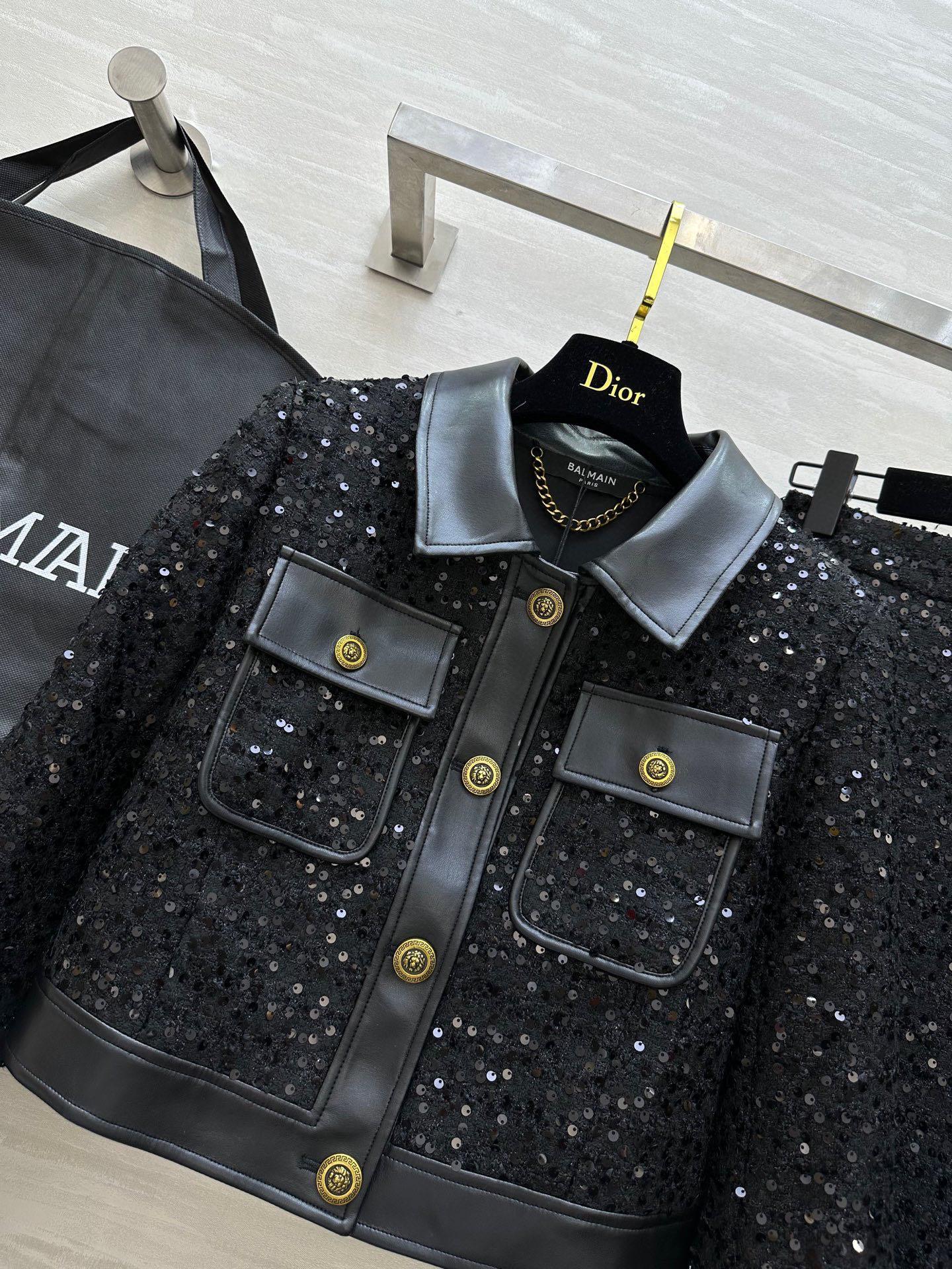 #BALMAI♡重工珠片套装 环保皮拼接点缀摩登时髦 闪耀✨珠片BulingBuling 立体剪裁版型上