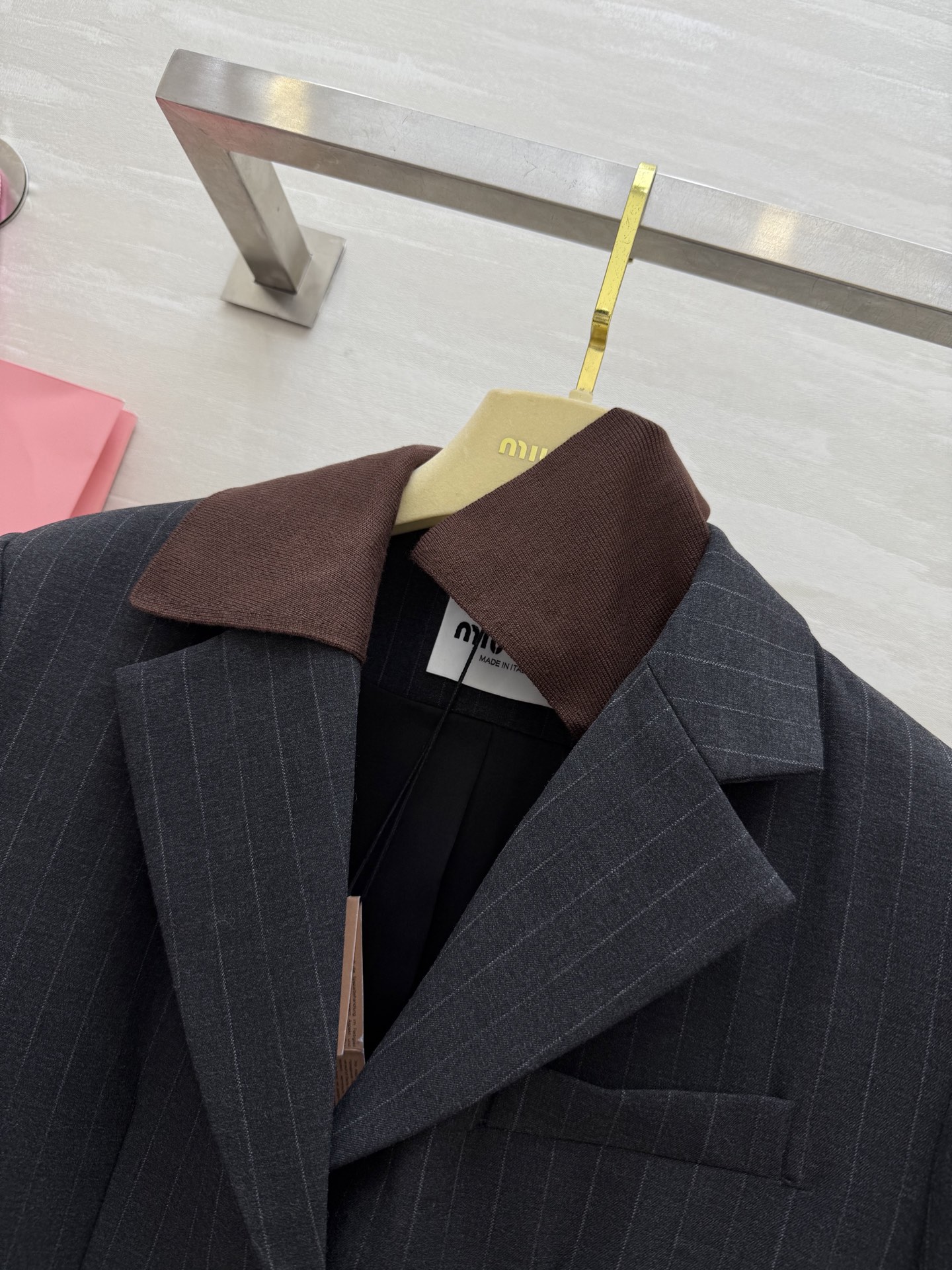 #Miumi♡²⁵秋冬新款 假两件设计oversize西装外套 高品质定制 现货首发size：S/M/L