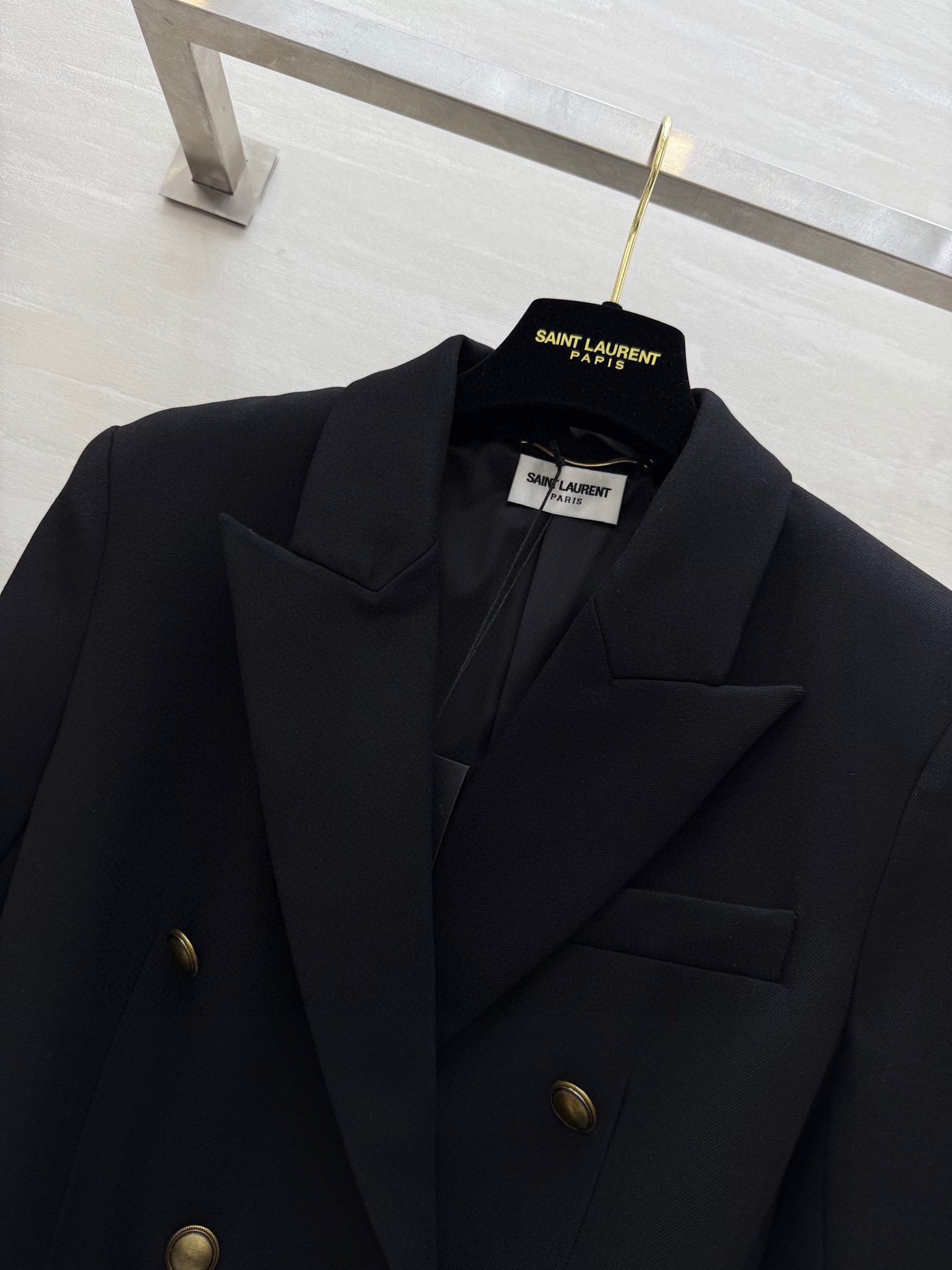 #YSL²⁵秋冬新款 金扣布雷泽西装 配送腰带 非常显腰身的一款精致西装外套 灵感来源于英国海军 高品质