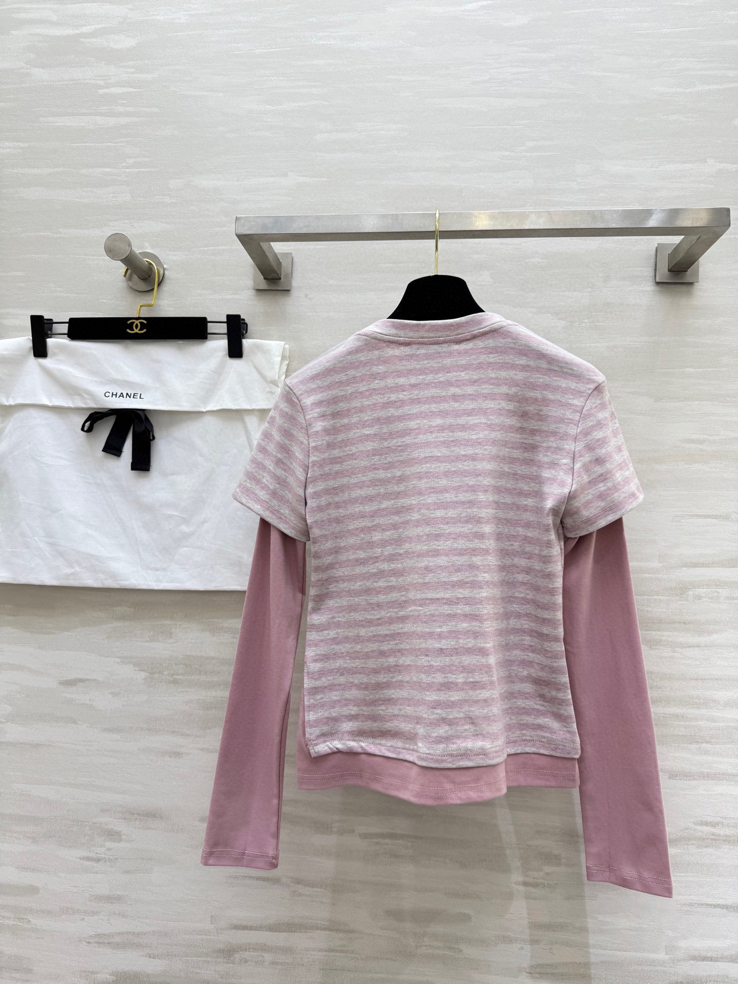 #Chane♡²⁵秋冬新款 中古系列 假两件设计 条纹上衣 高品质定制 现货首发 配送防尘袋 size：