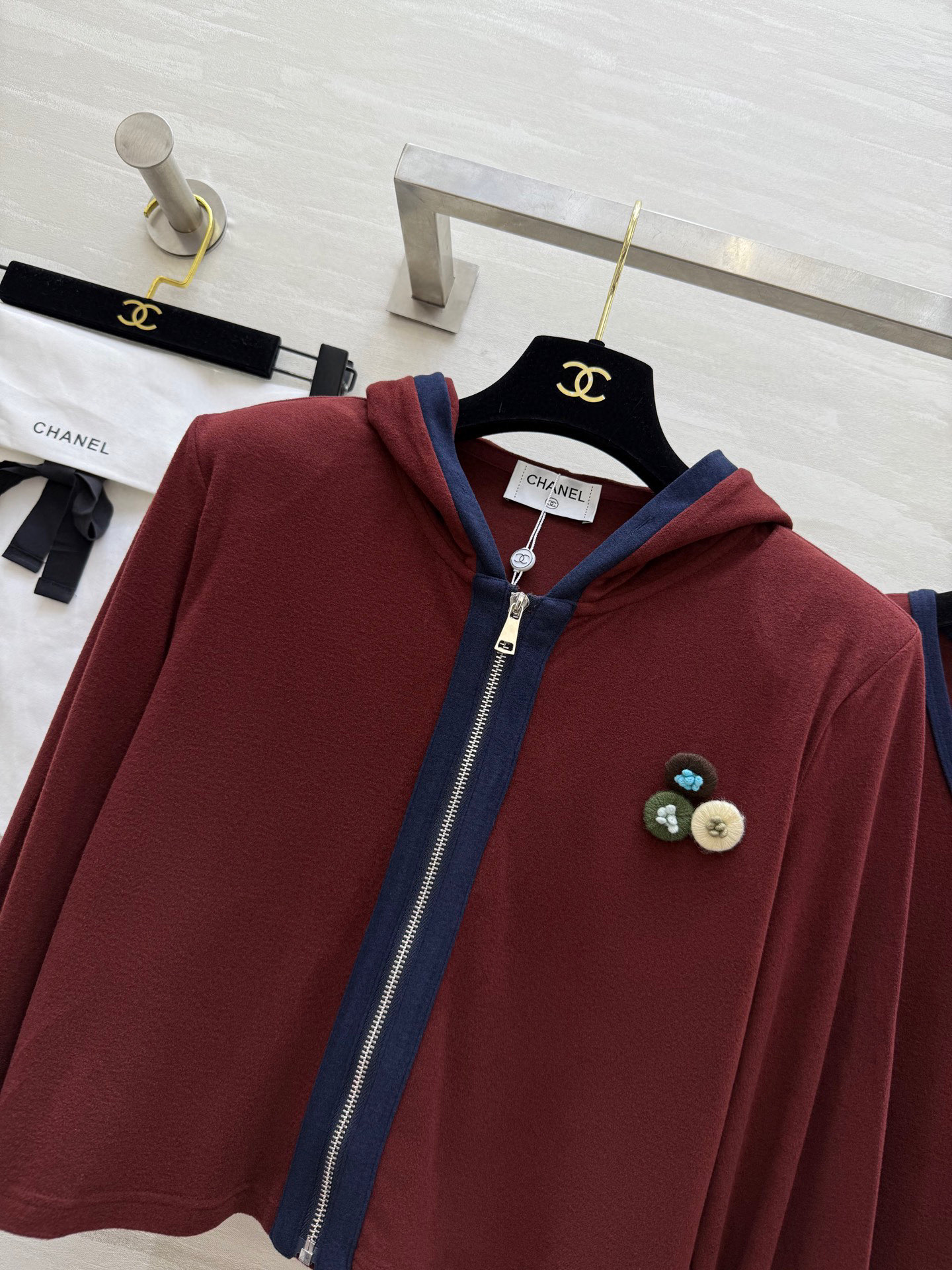 #Chane♡连帽外套➕背心长裙两件套羊毛套装 背心长裙修身显瘦 定制羊毛混纺面料亲肤舒适 高品质定制 