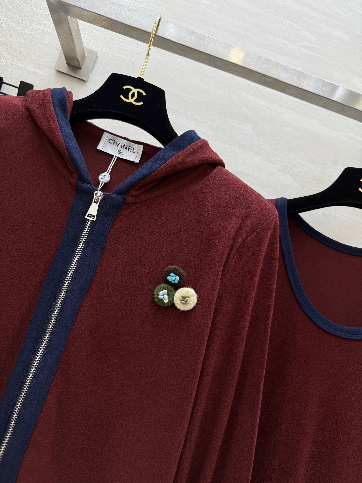 #Chane♡连帽外套➕背心长裙两件套羊毛套装 背心长裙修身显瘦 定制羊毛混纺面料亲肤舒适 高品质定制 