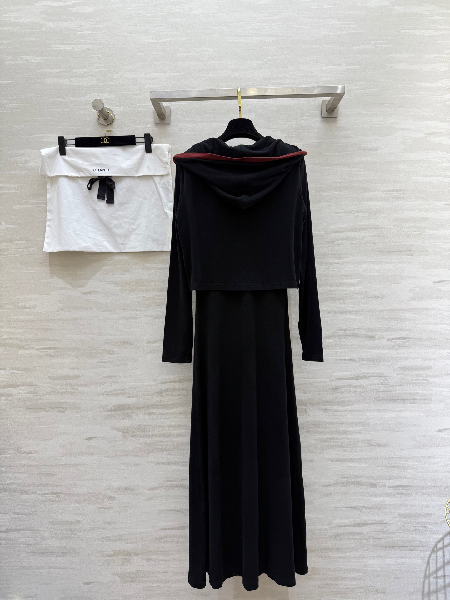 #Chane♡连帽外套➕背心长裙两件套羊毛套装 背心长裙修身显瘦 定制羊毛混纺面料亲肤舒适 高品质定制 